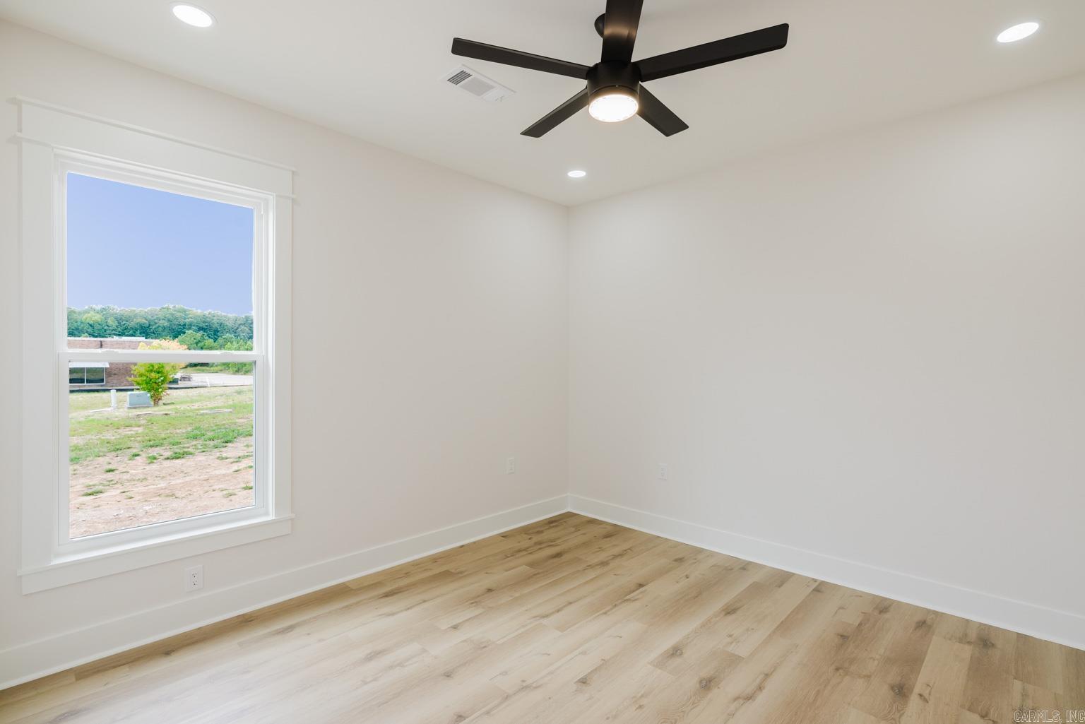 MIDTOWN BRYANT - Residential