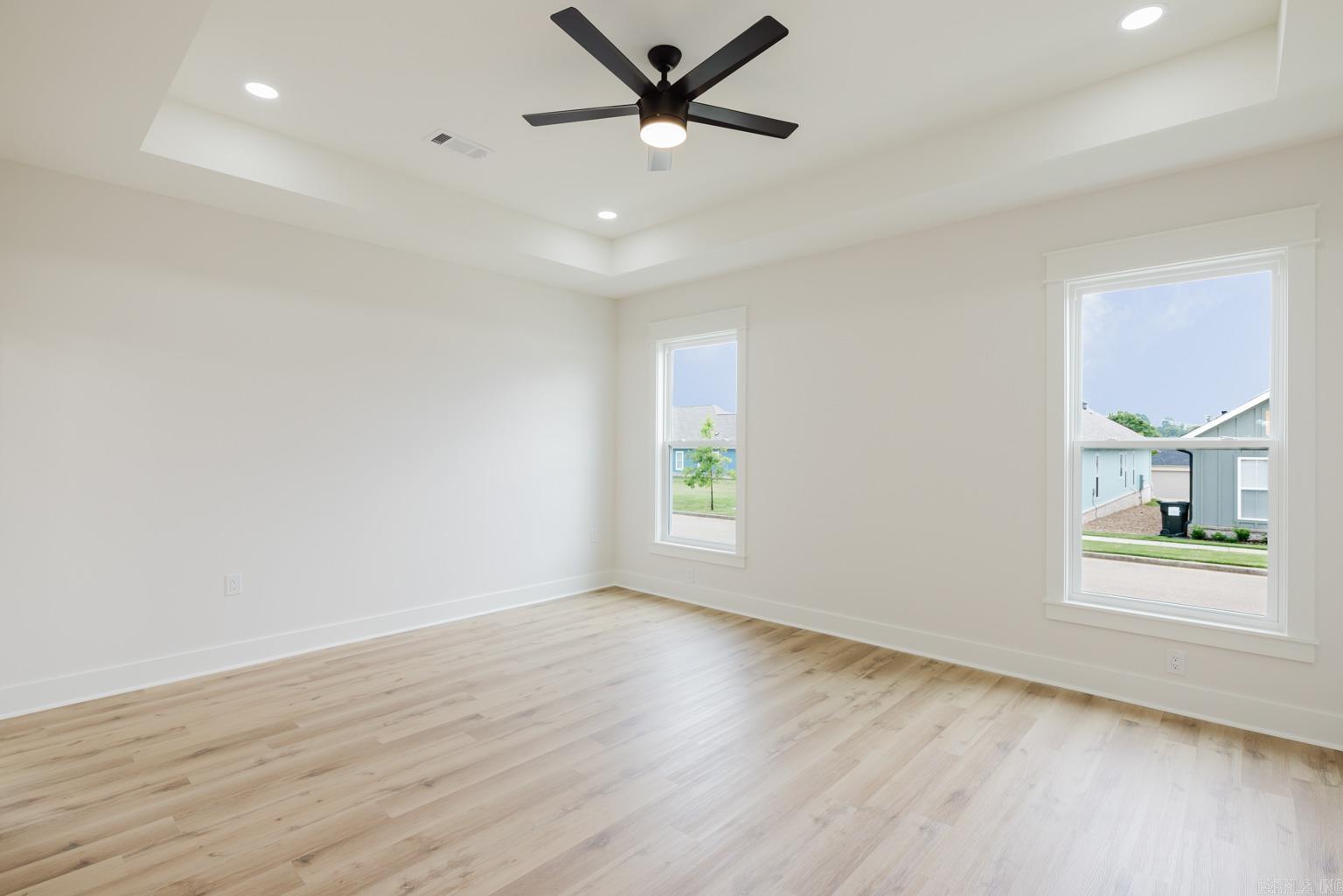 MIDTOWN BRYANT - Residential