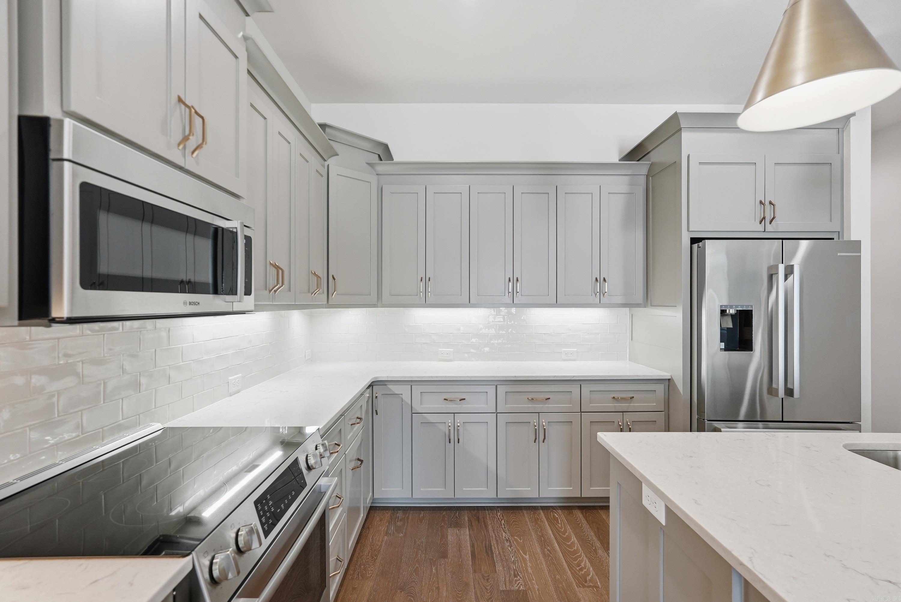 WOODLAND SPRINGS - Residential