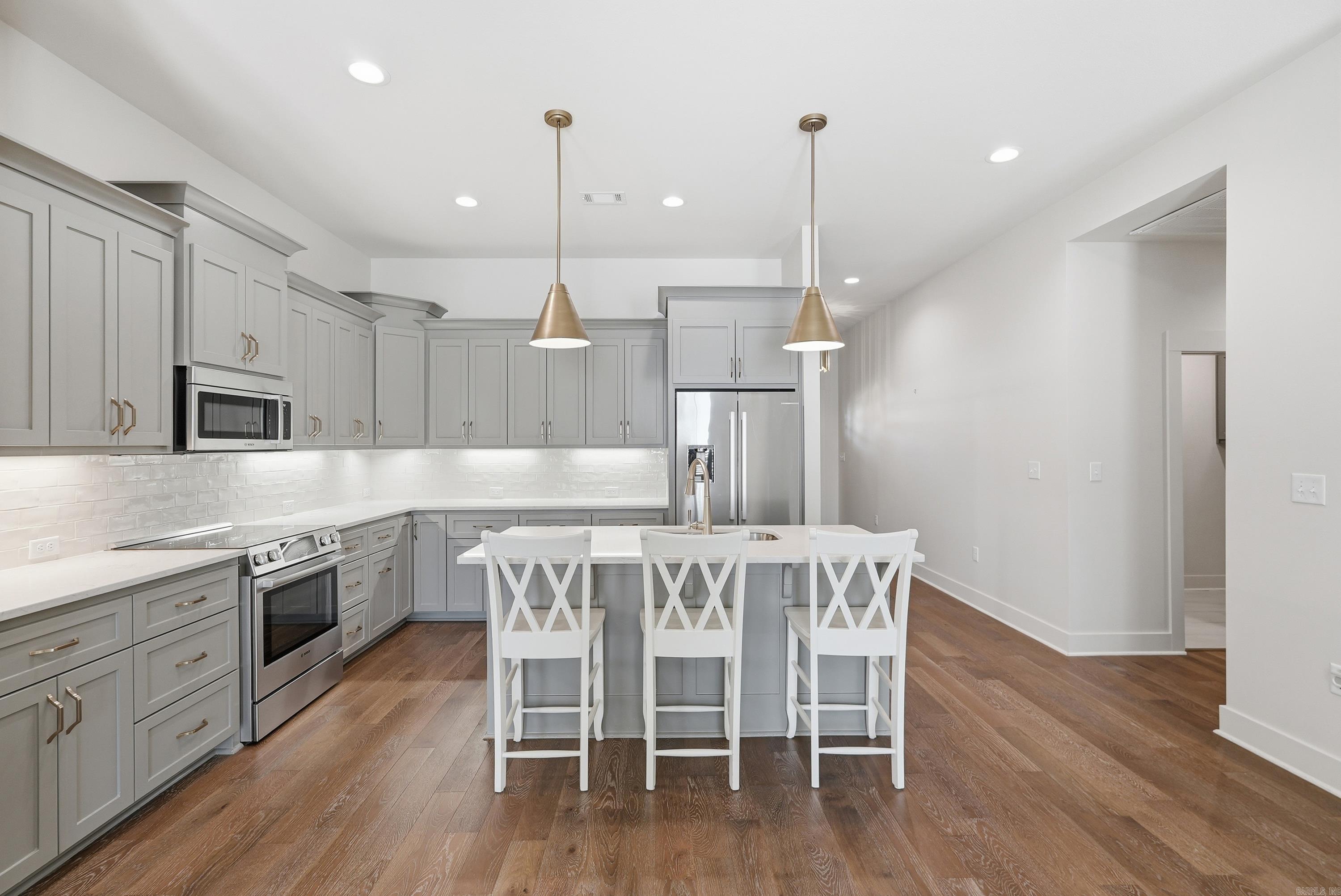 WOODLAND SPRINGS - Residential