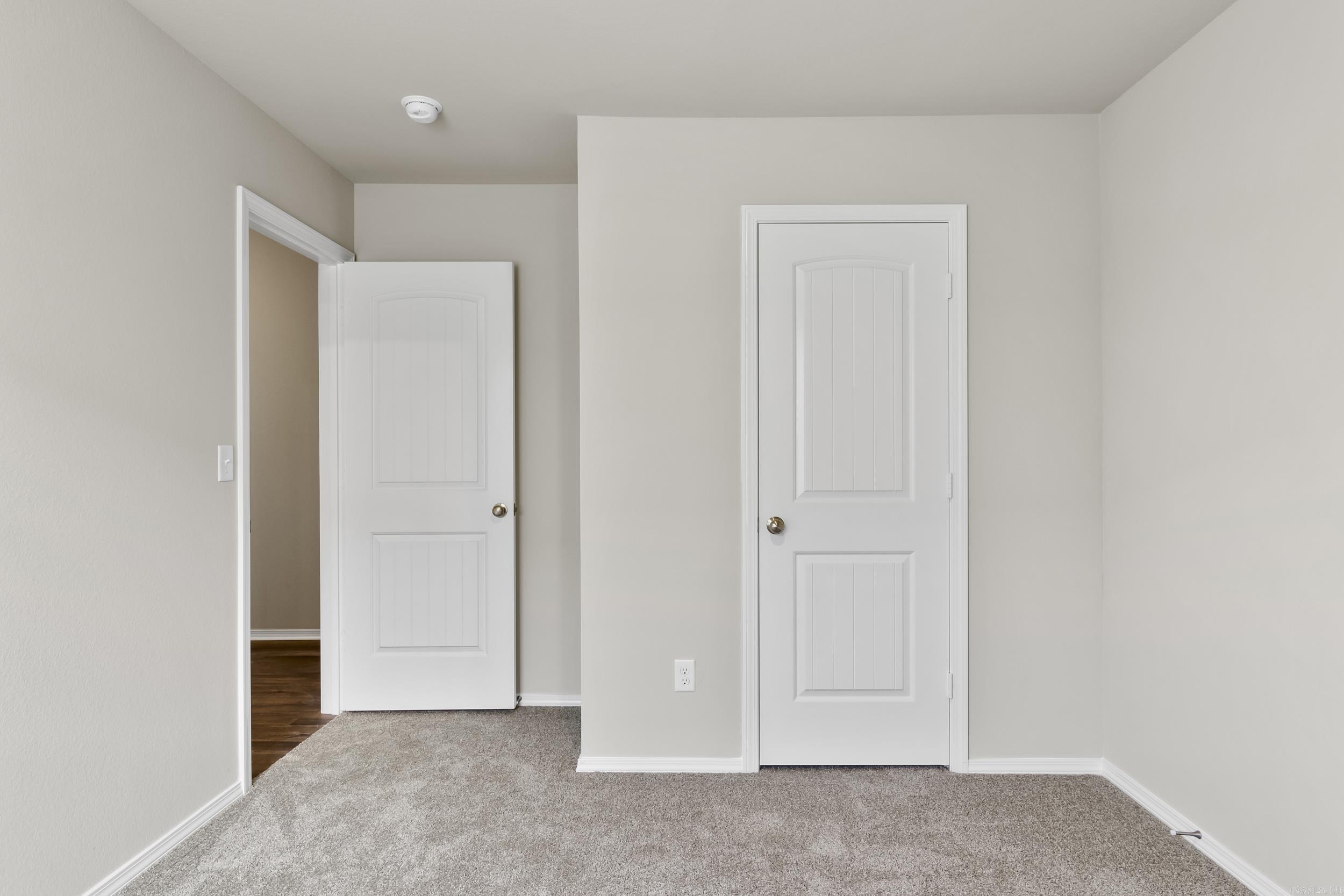 COUNTRY CLUB OF ARK THE - Residential