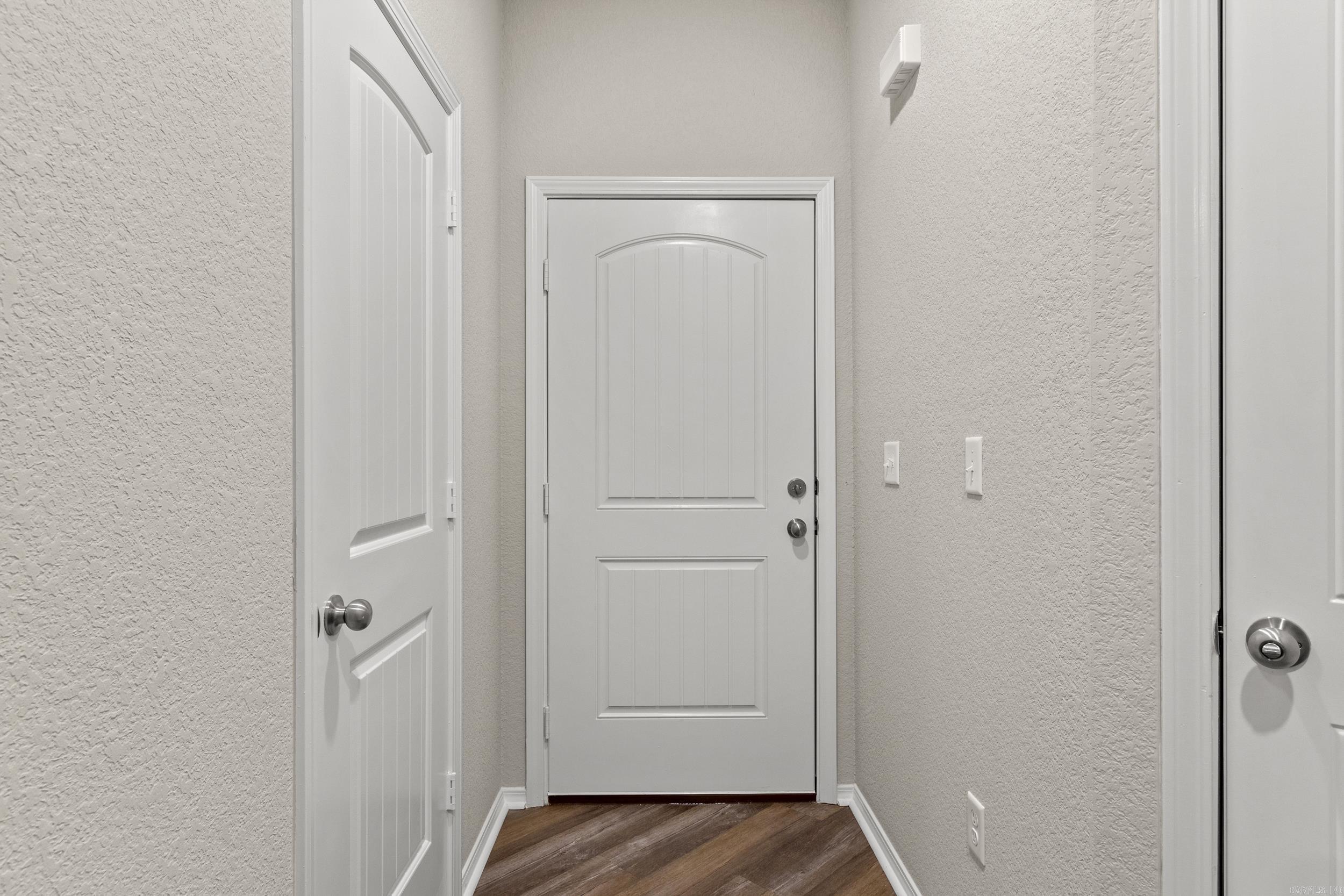 COUNTRY CLUB OF ARK THE - Residential