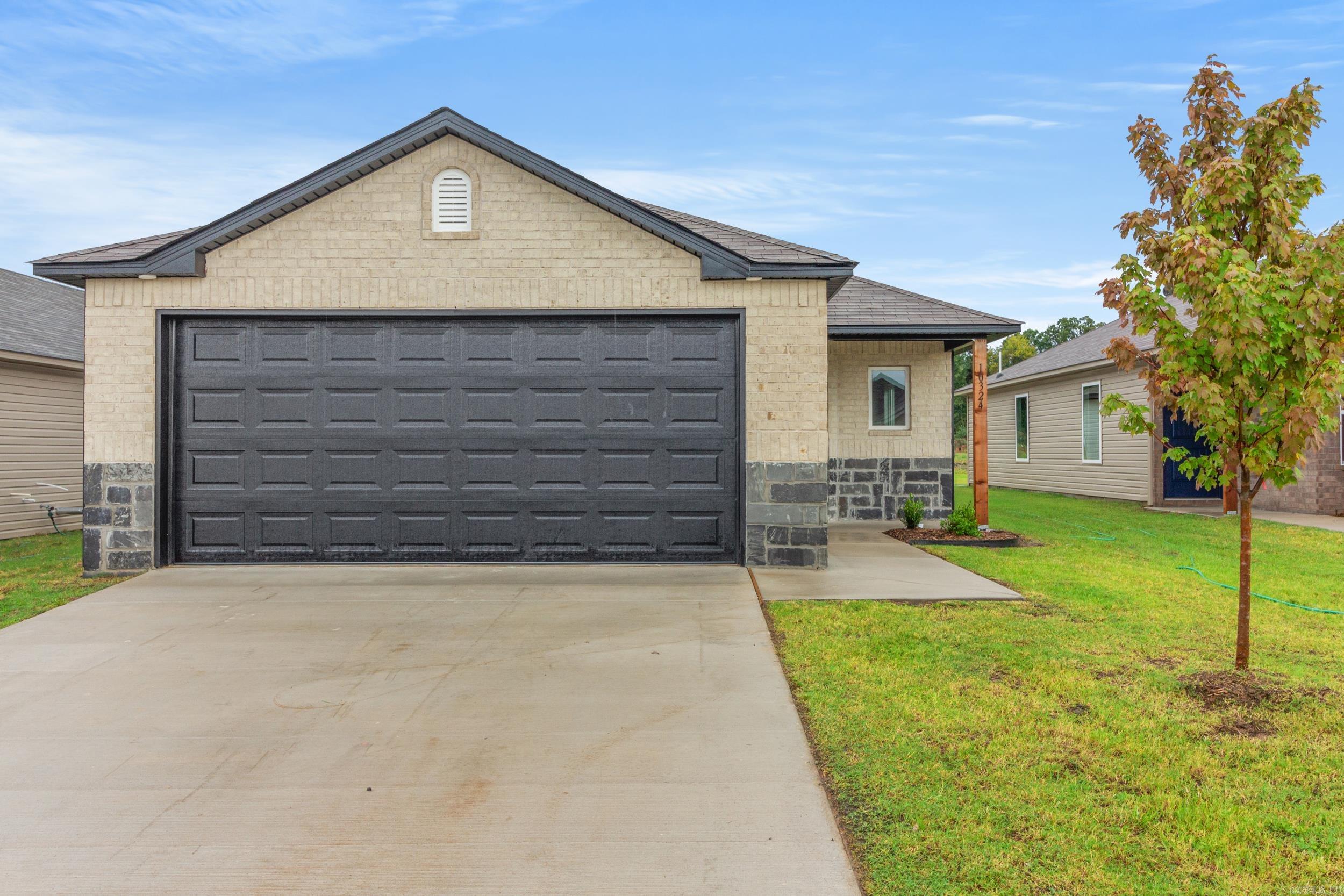 COUNTRY CLUB OF ARK THE - Residential