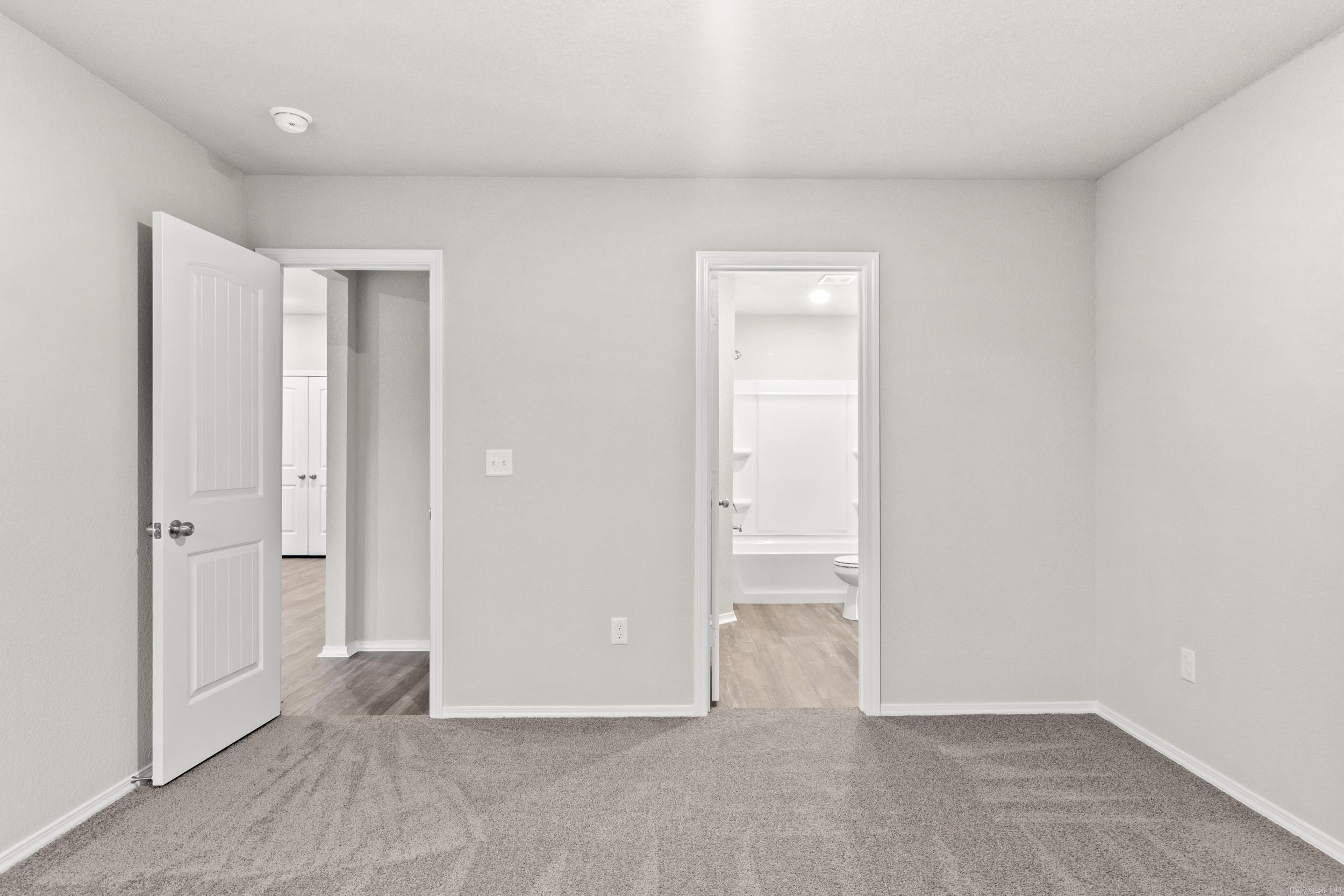 COUNTRY CLUB OF ARK THE - Residential