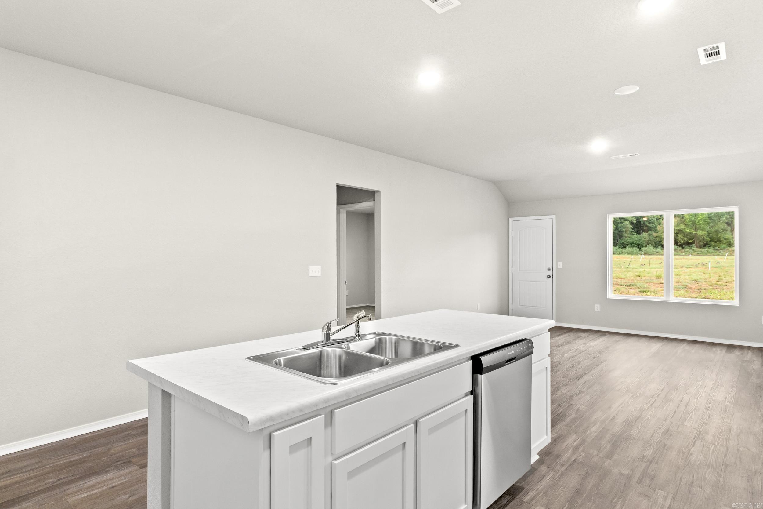 COUNTRY CLUB OF ARK THE - Residential