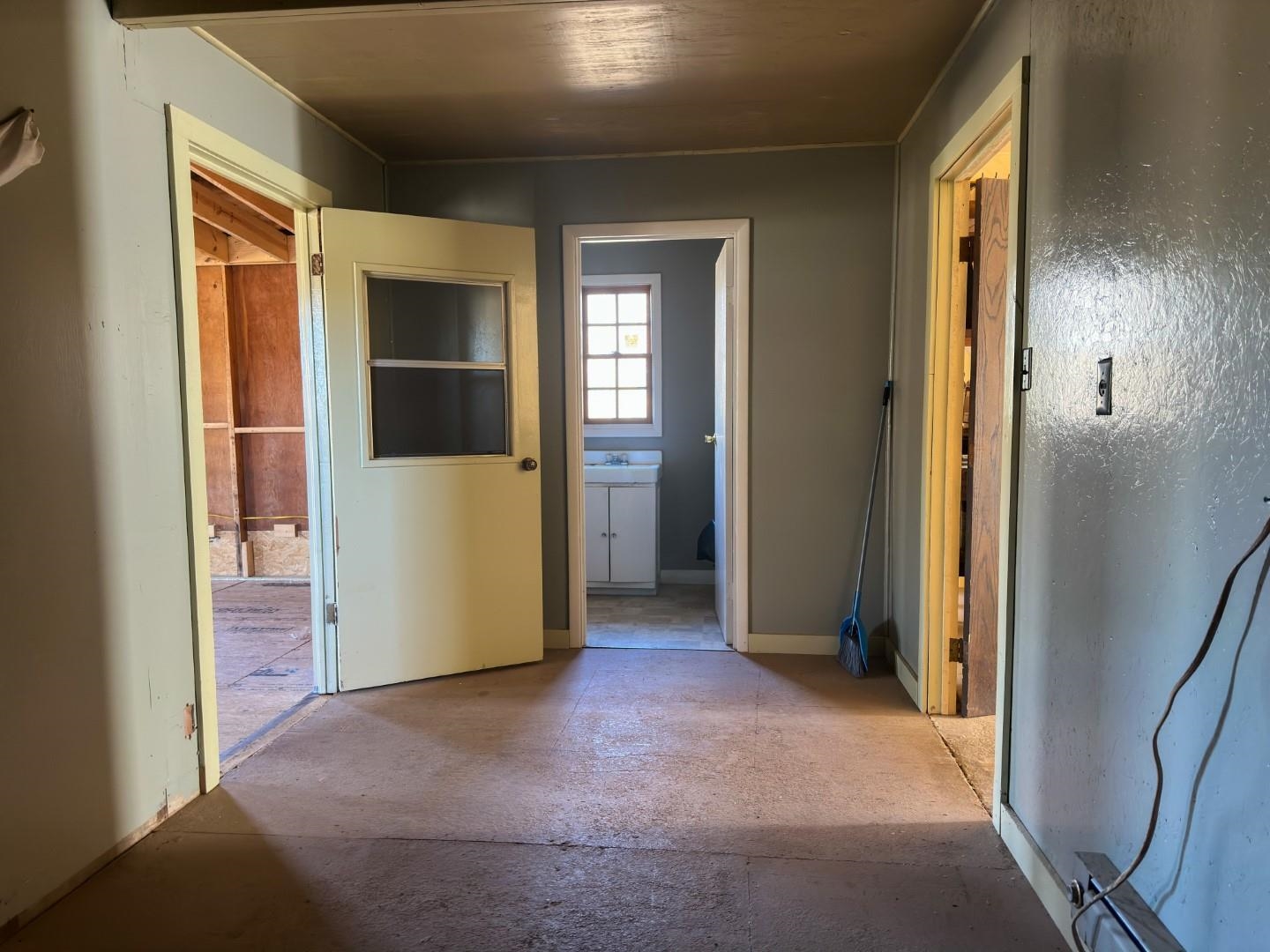 Highland Acres - Commercial Sale