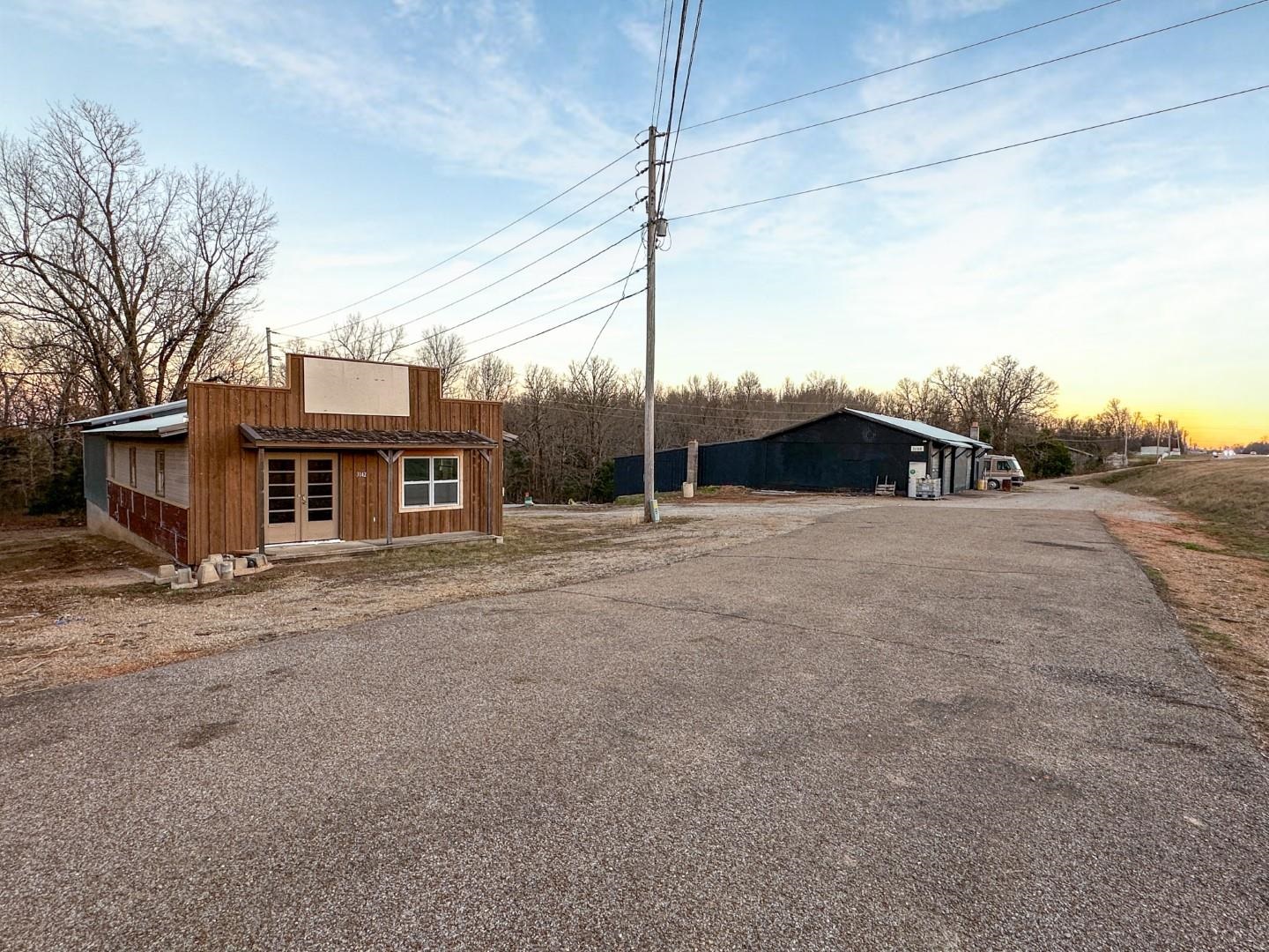 Highland Acres - Commercial Sale