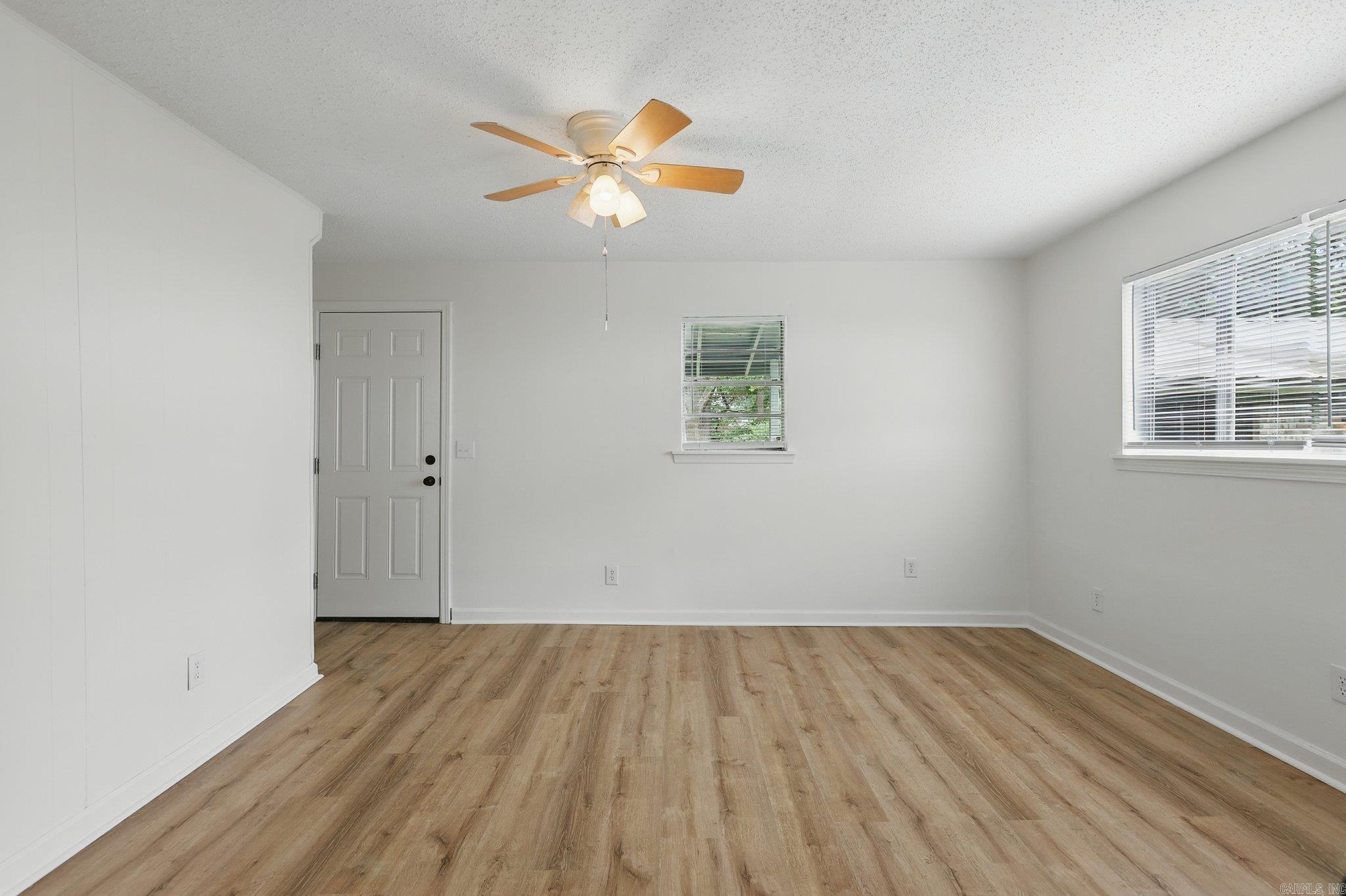 BOMBER BASE - Residential