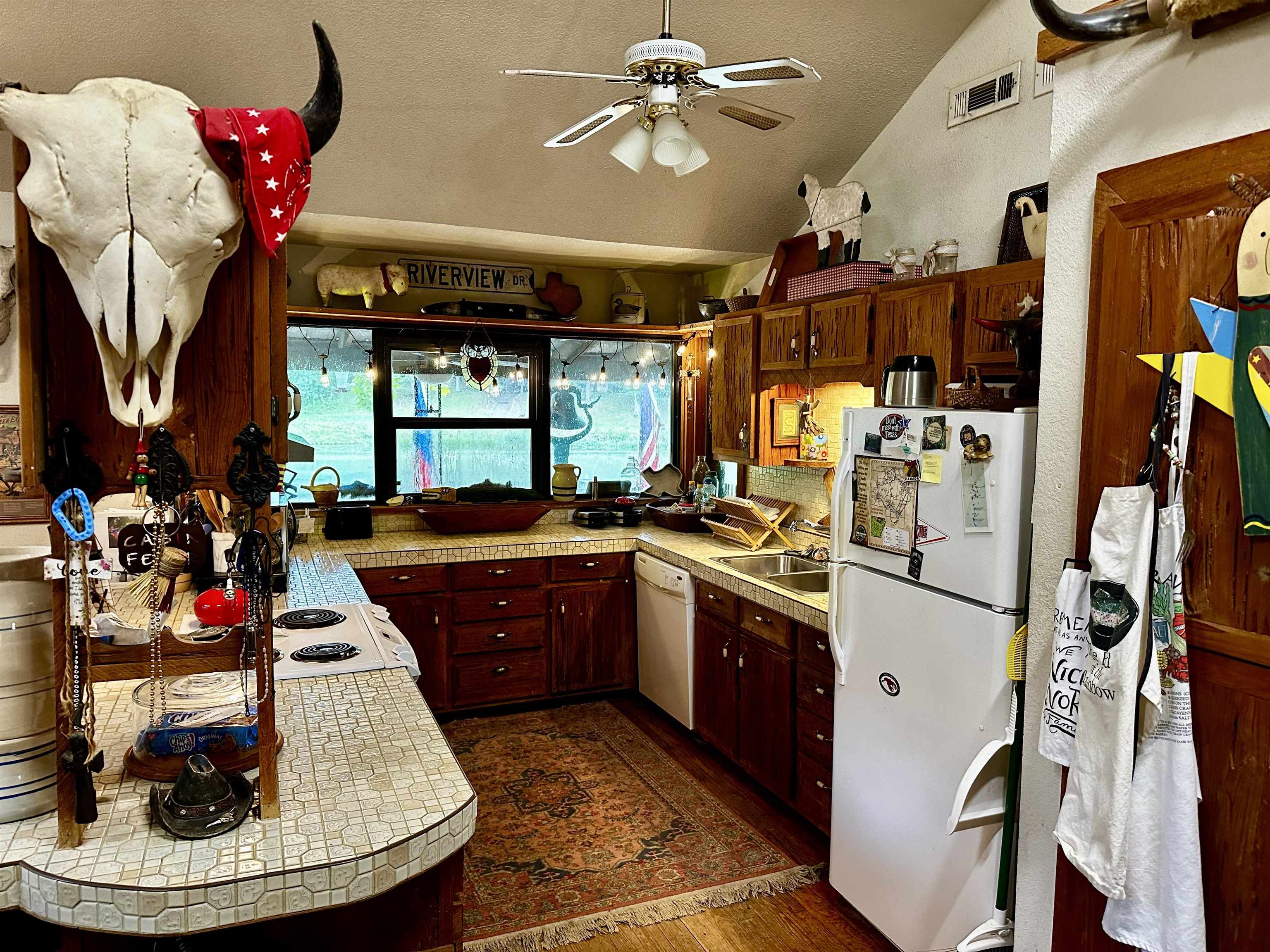 JOHNSON S R FARM - Residential