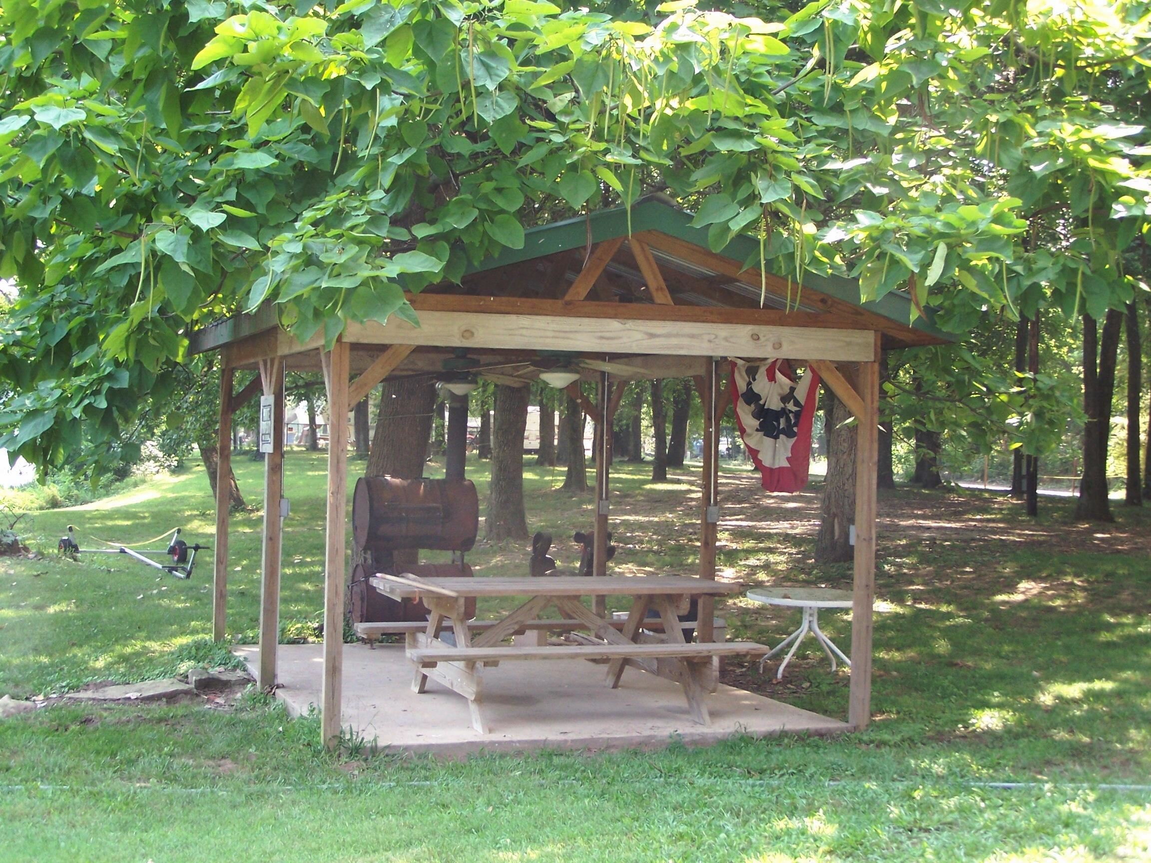 JOHNSON S R FARM - Residential