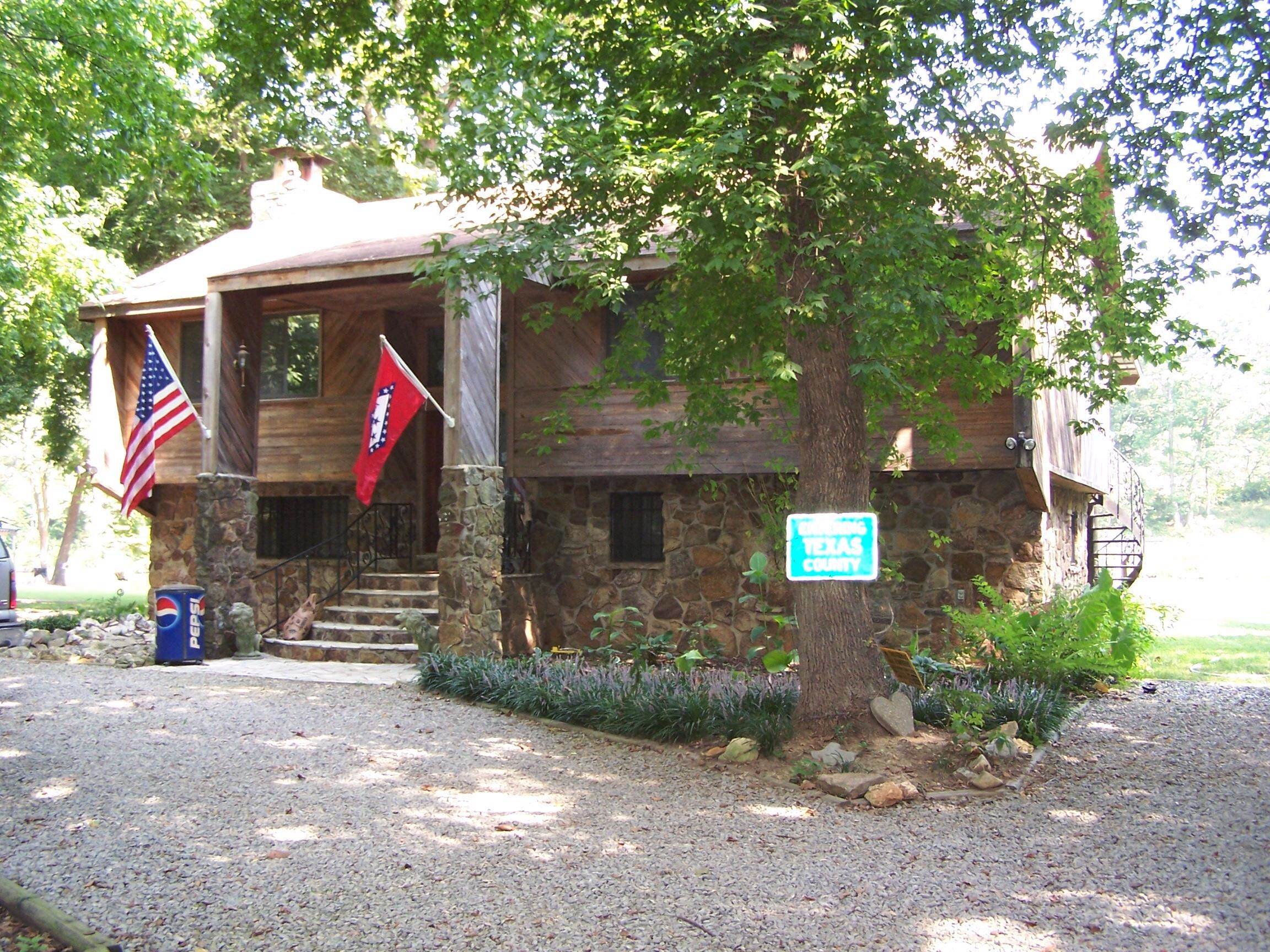 JOHNSON S R FARM - Residential