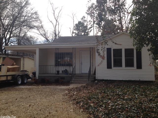 Under Contract Before List, completely remodeled and updated. (See agent remarks.)
