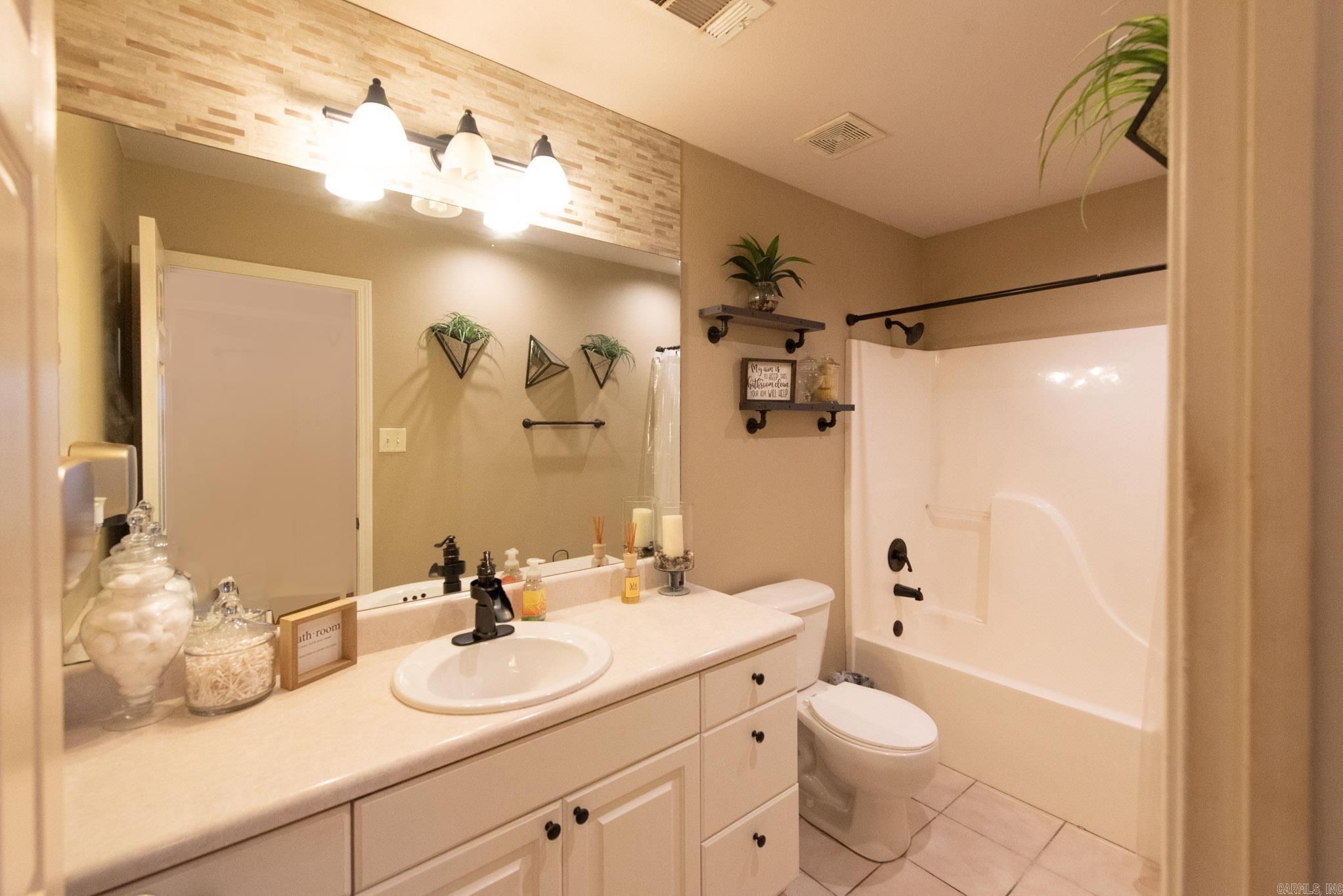 SAINT JOSEPHS GLEN - Residential