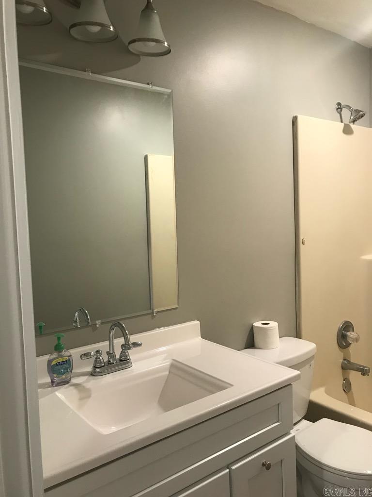 Haltoms - Residential Income