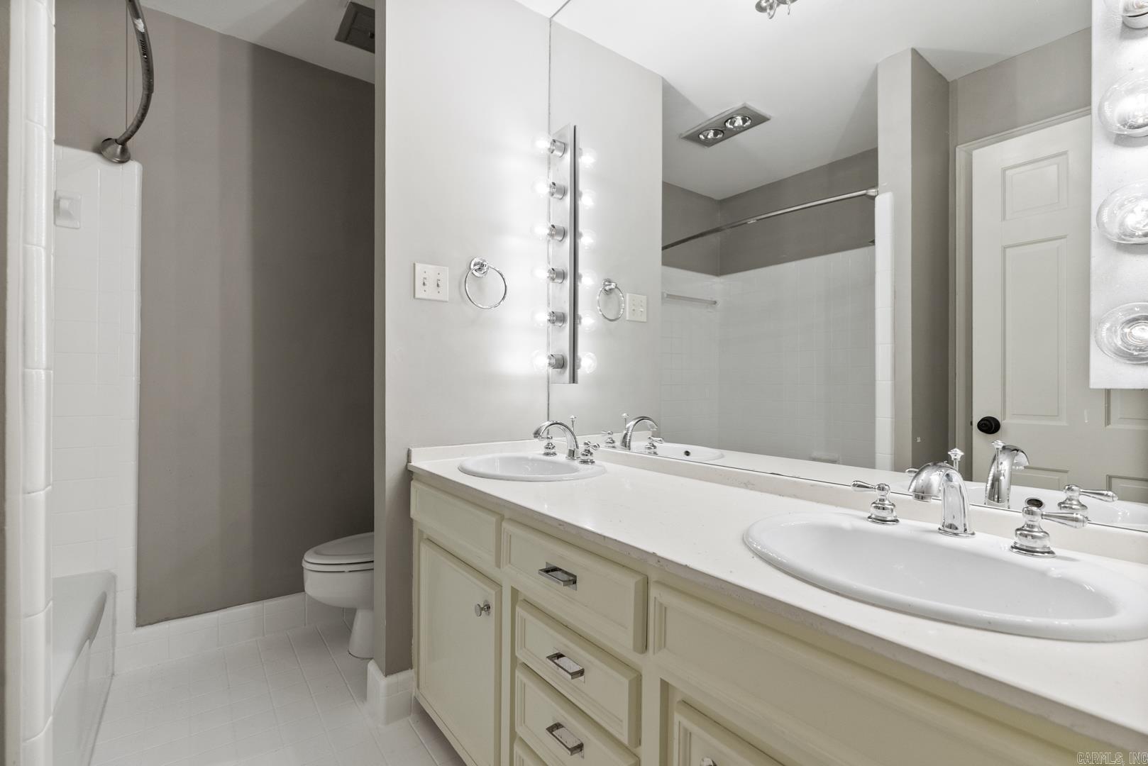 NORMANDY - Residential