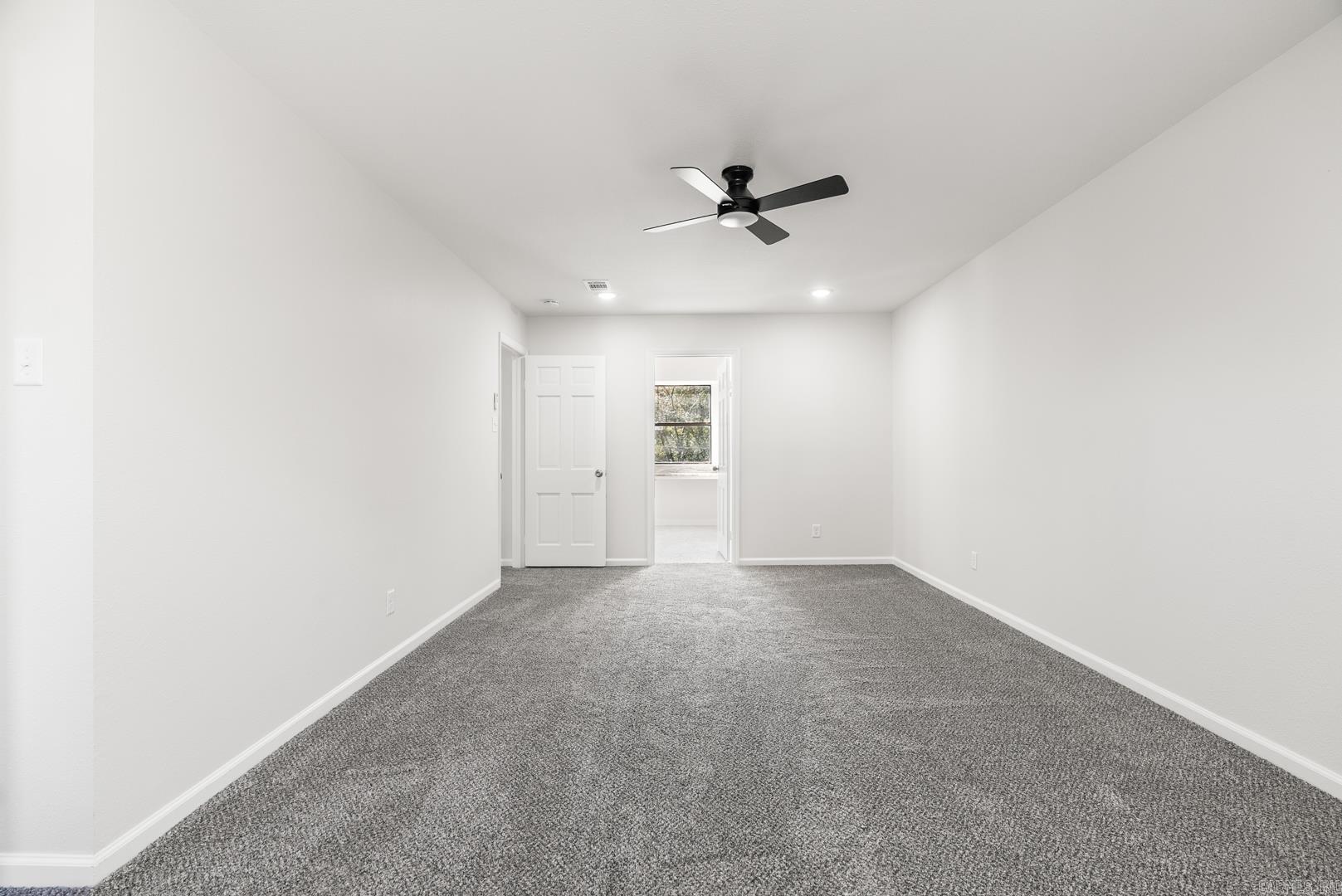 COUNTRY CLUB PARK - Residential