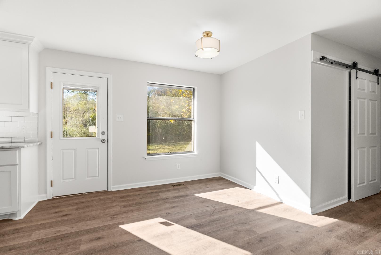 COUNTRY CLUB PARK - Residential