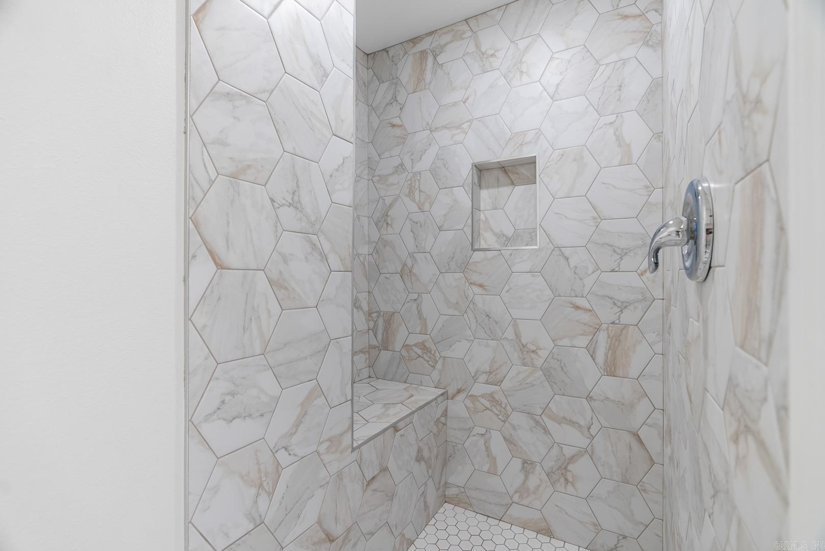 COUNTRY CLUB PARK - Residential