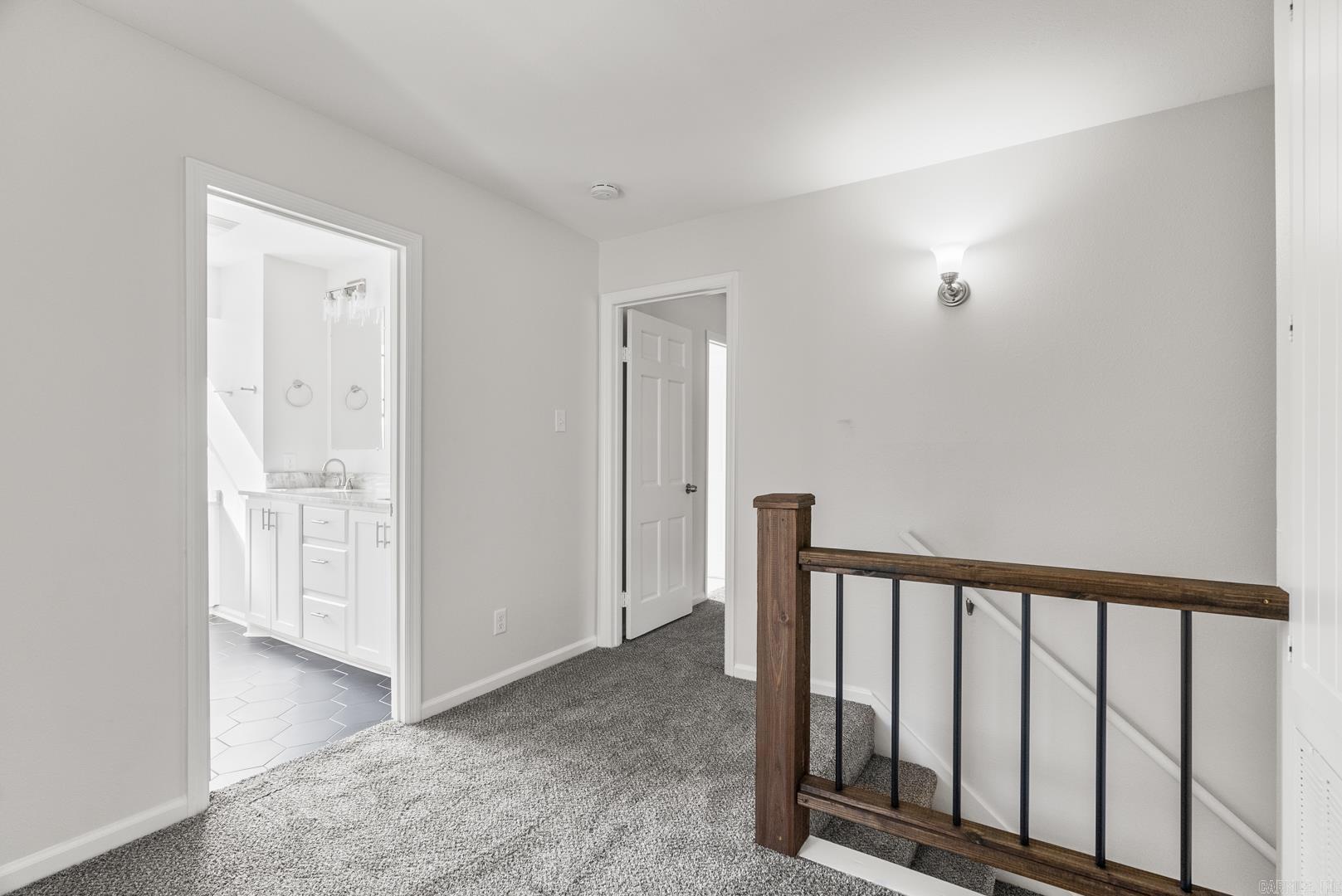 COUNTRY CLUB PARK - Residential