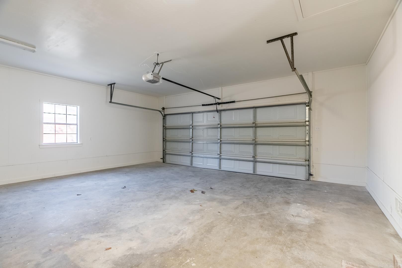 COUNTRY CLUB PARK - Residential