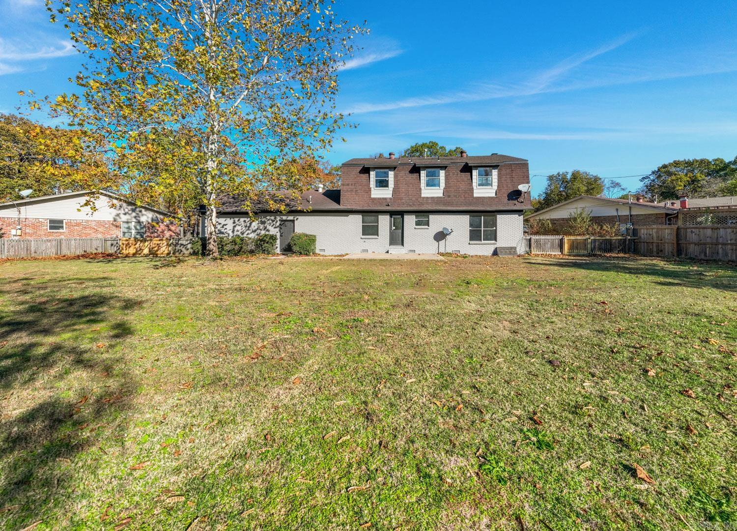 COUNTRY CLUB PARK - Residential