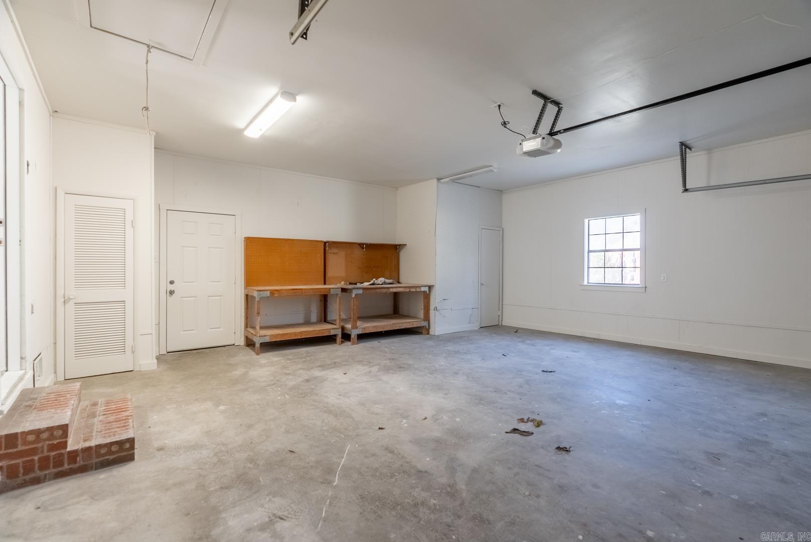 COUNTRY CLUB PARK - Residential