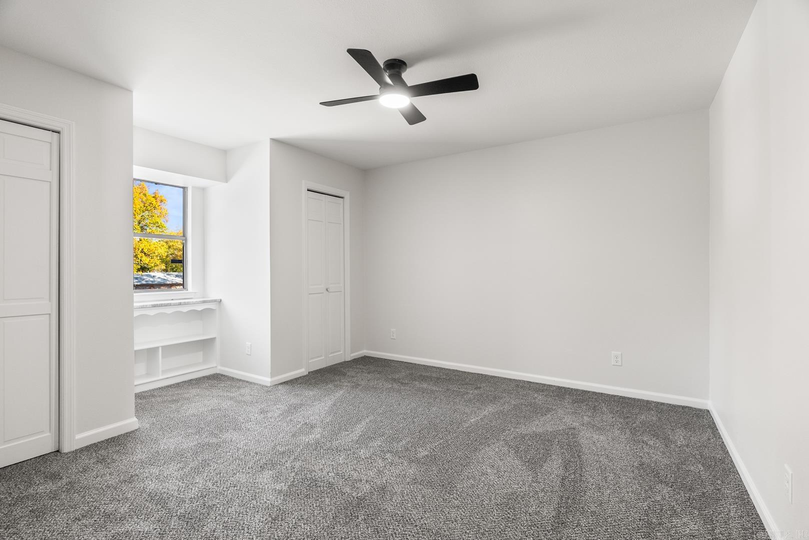 COUNTRY CLUB PARK - Residential