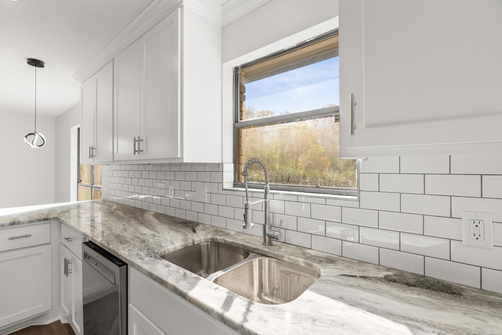 COUNTRY CLUB PARK - Residential