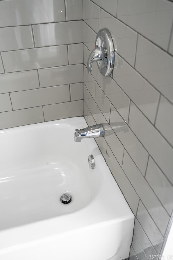 COUNTRY CLUB PARK - Residential