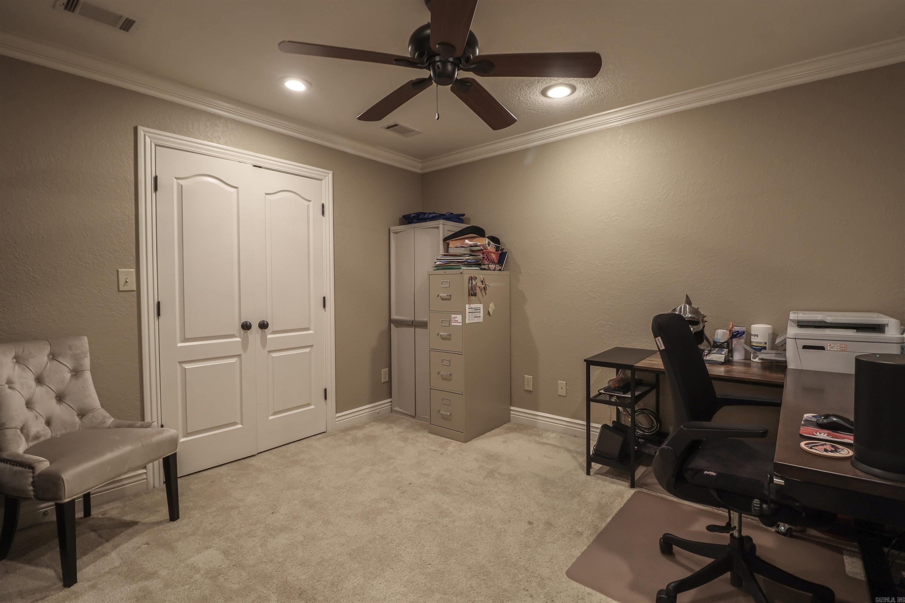 BARRINGTON PARK - Residential