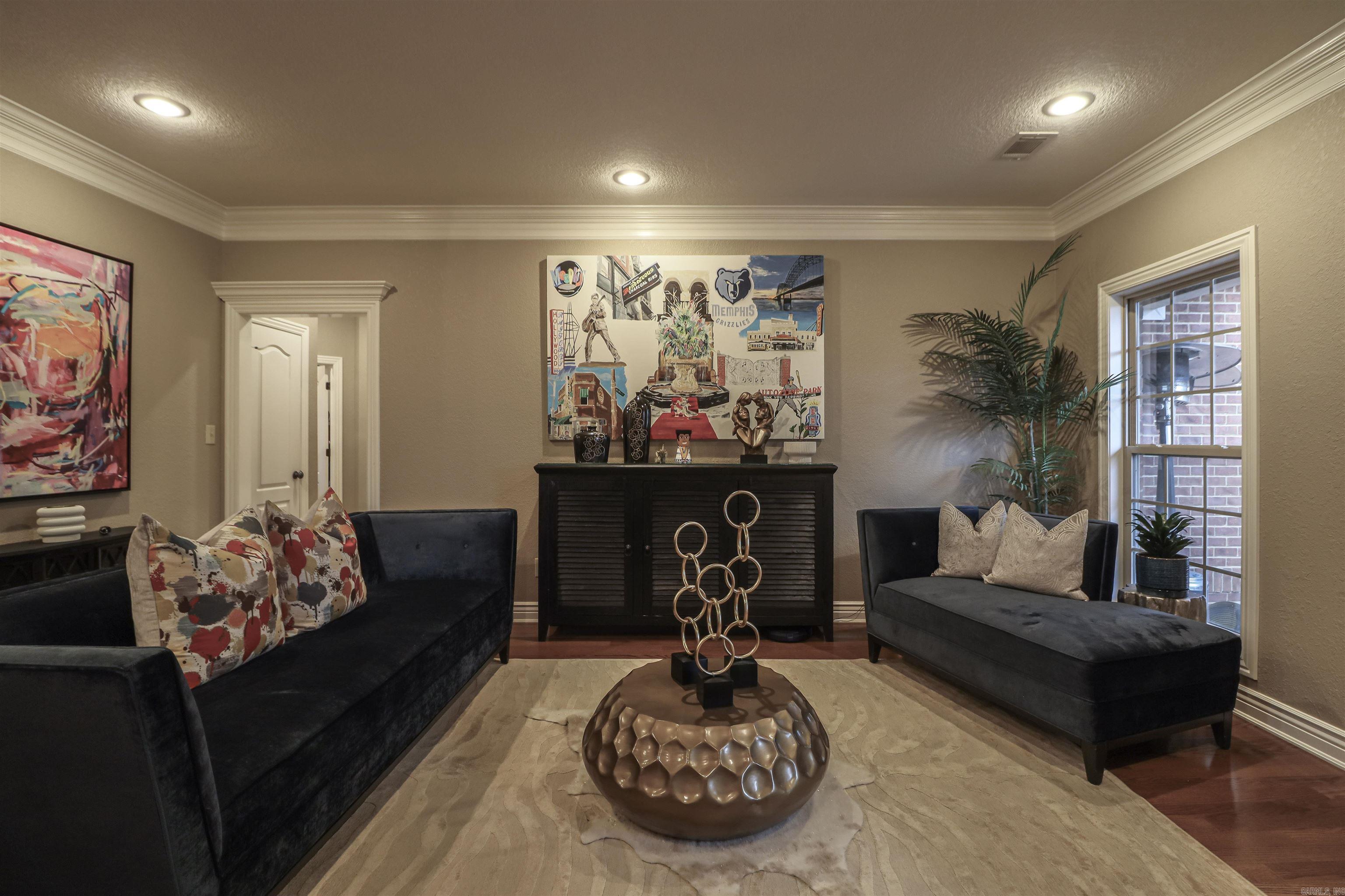 BARRINGTON PARK - Residential