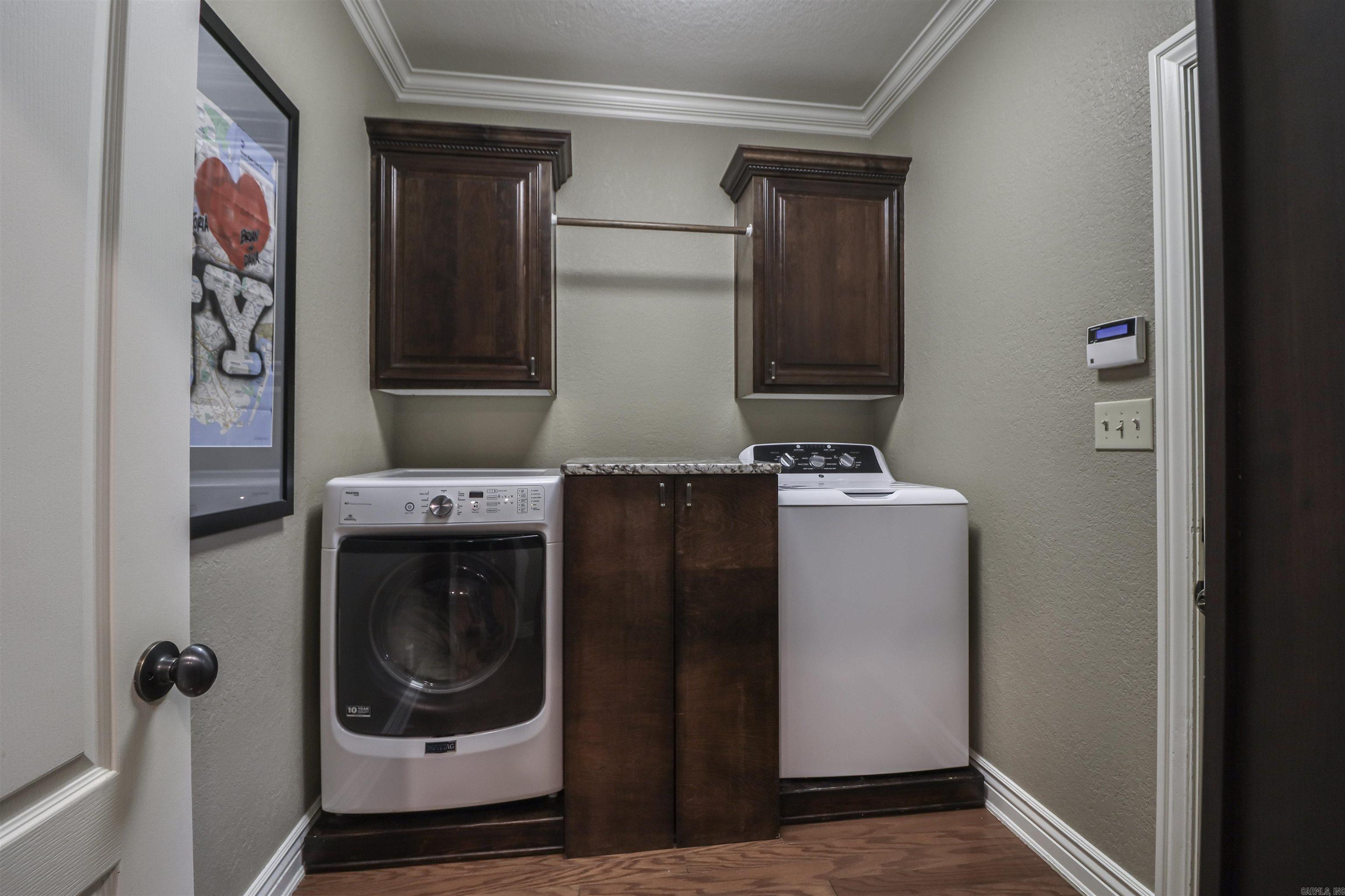 BARRINGTON PARK - Residential