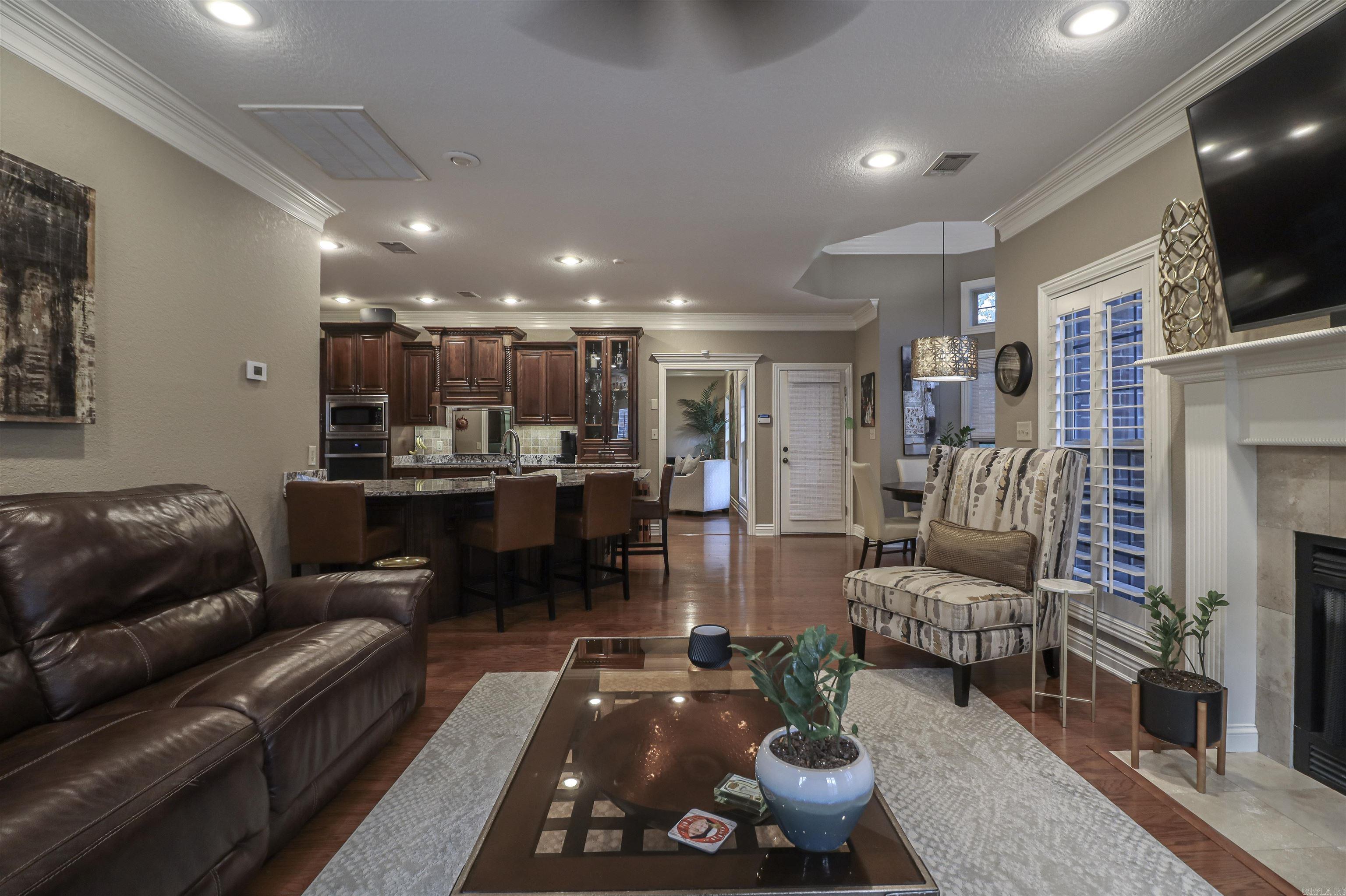 BARRINGTON PARK - Residential