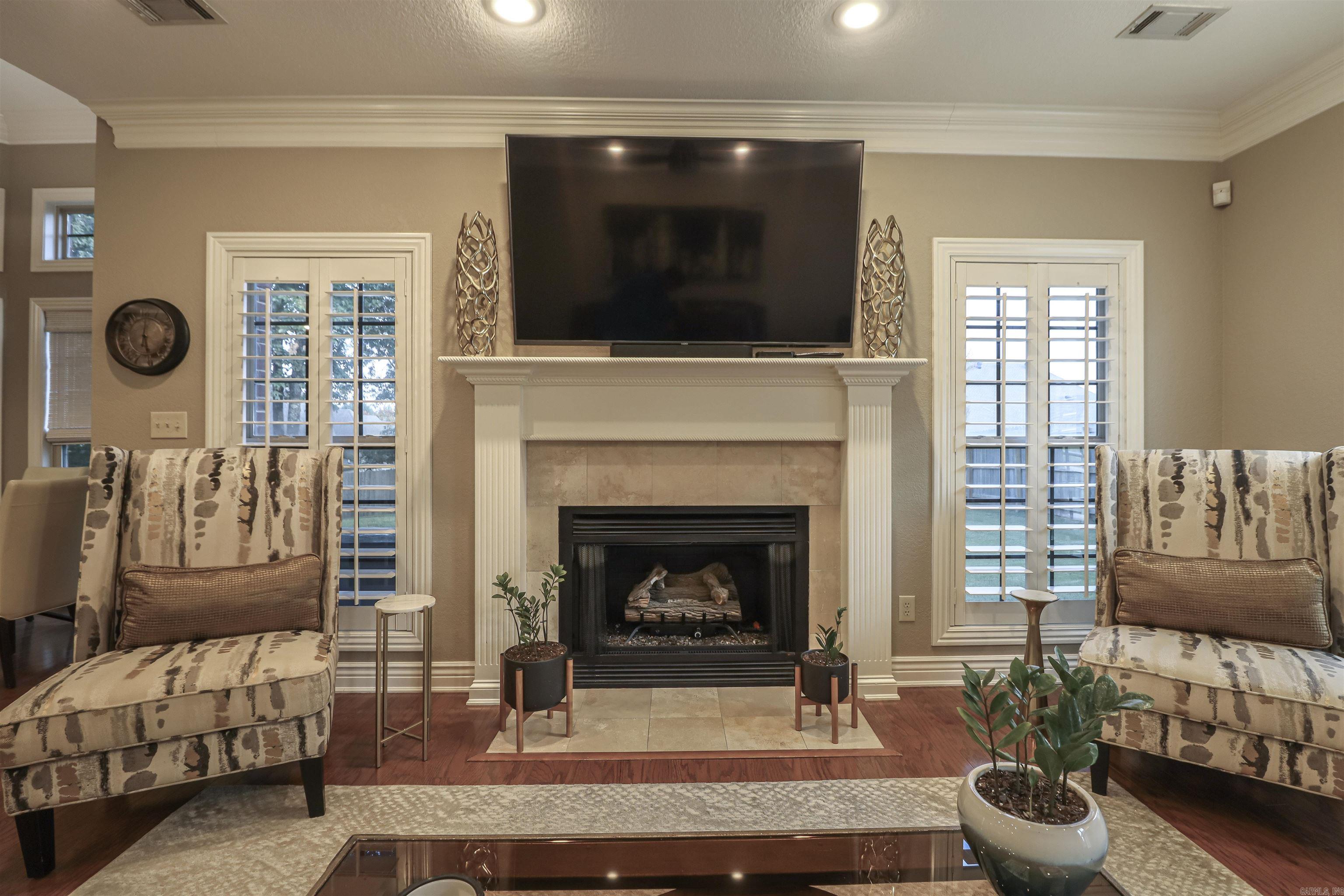 BARRINGTON PARK - Residential