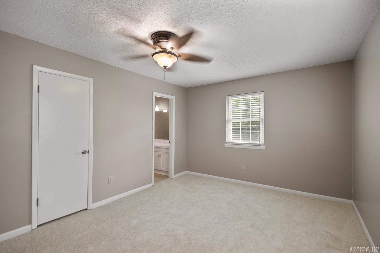 OAK MEADOWS - Residential