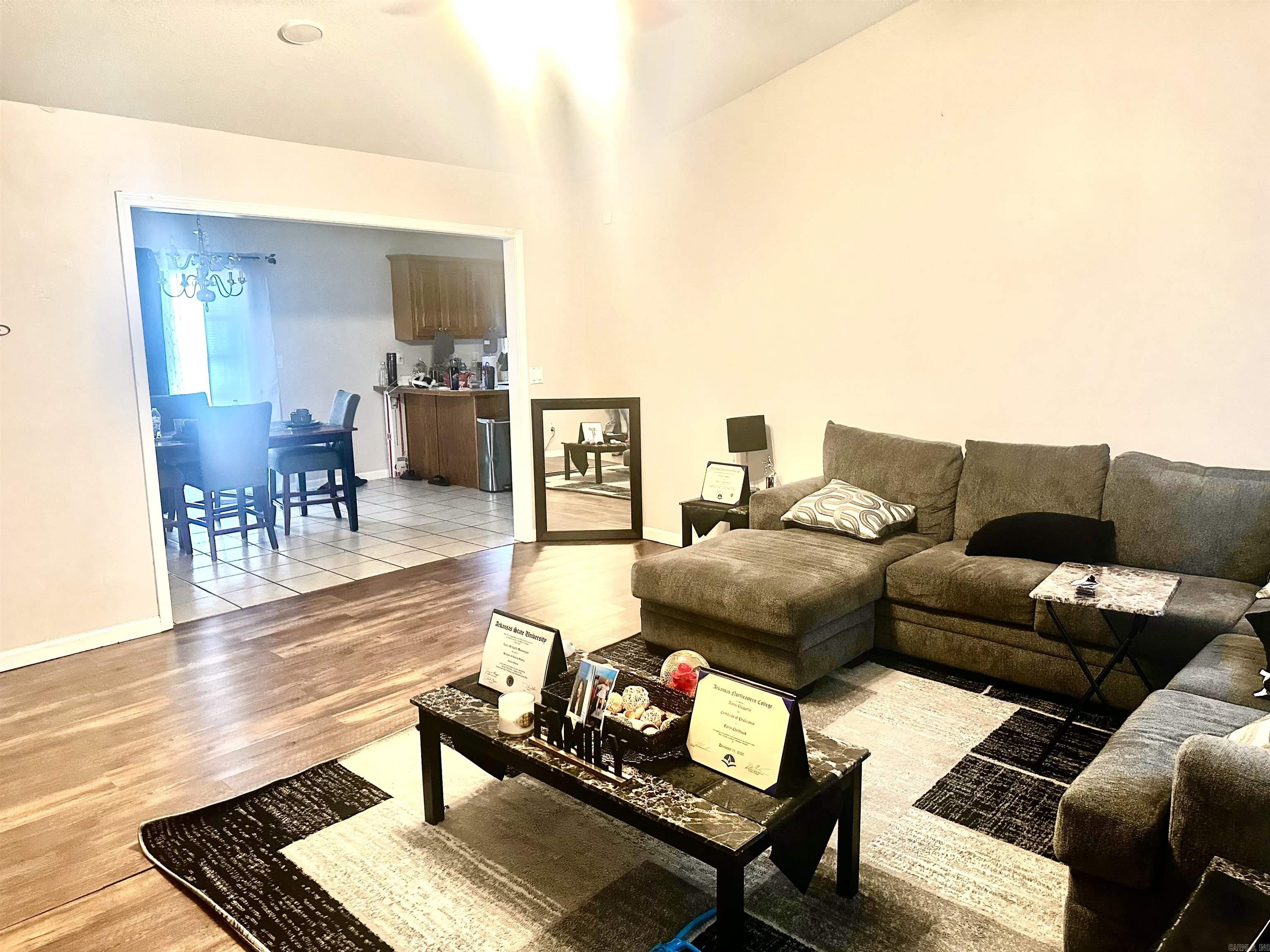 WOODLAND HEIGHTS - Residential