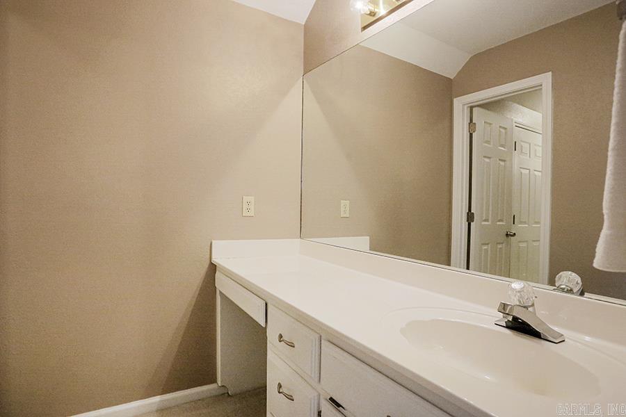 HUNTERS COVE ADDN - Residential