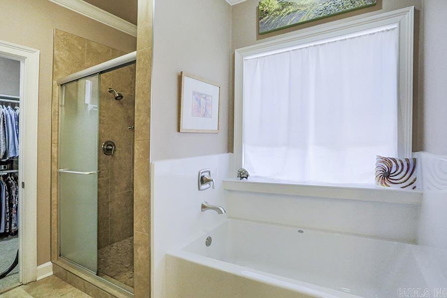 HUNTERS COVE ADDN - Residential