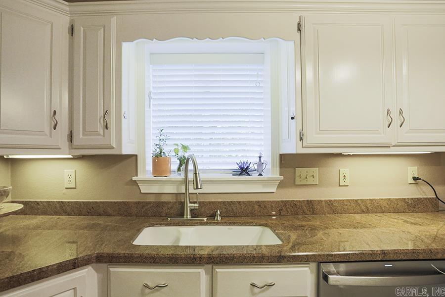 HUNTERS COVE ADDN - Residential