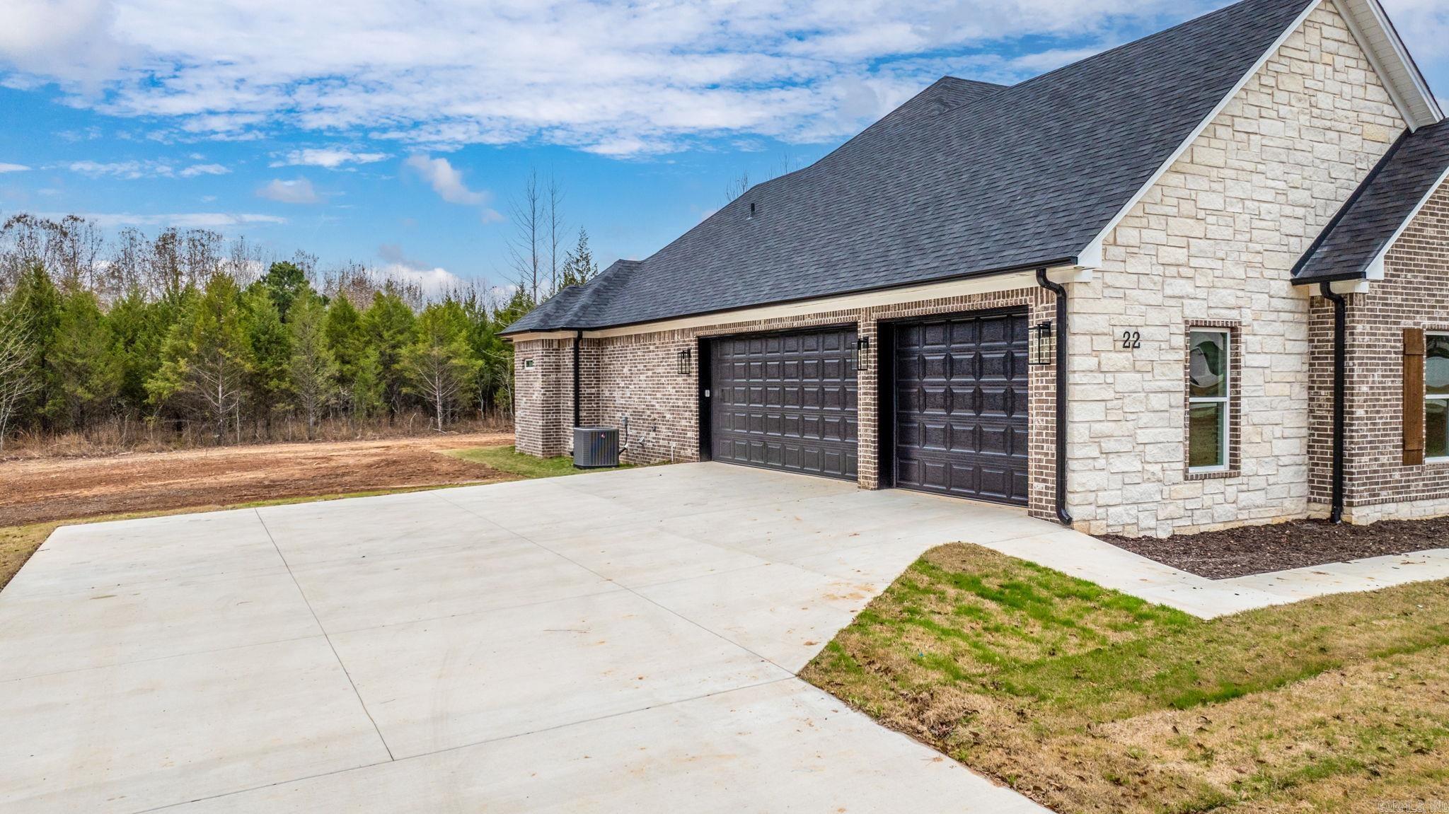 ULES WATSON PLACE - Residential