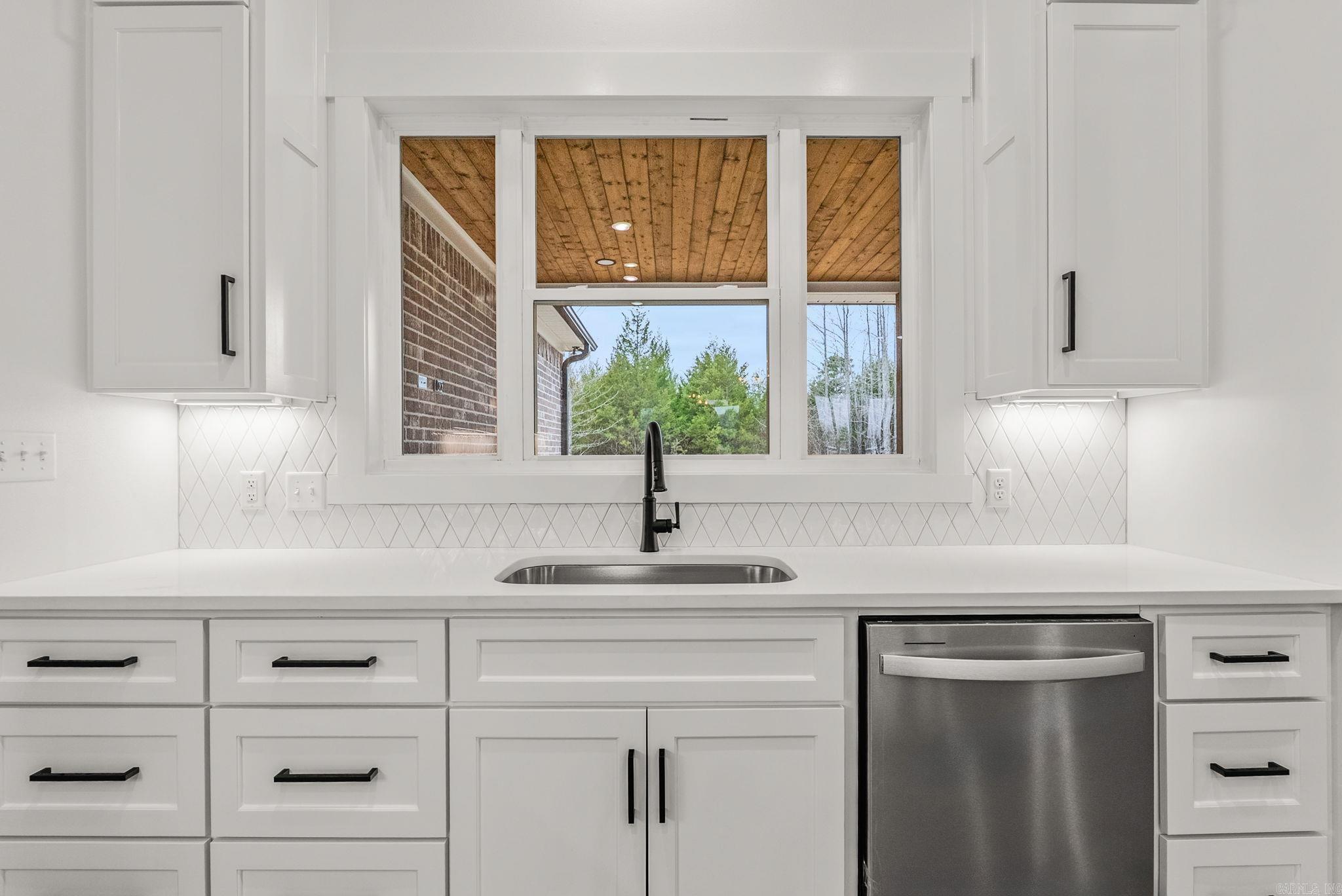 ULES WATSON PLACE - Residential