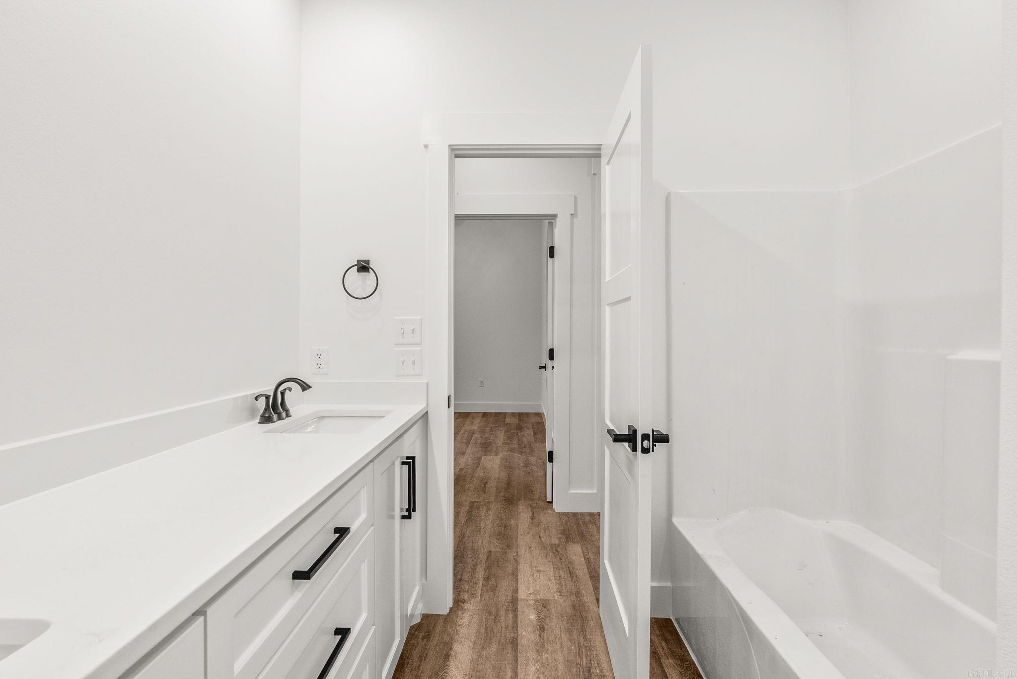 ULES WATSON PLACE - Residential