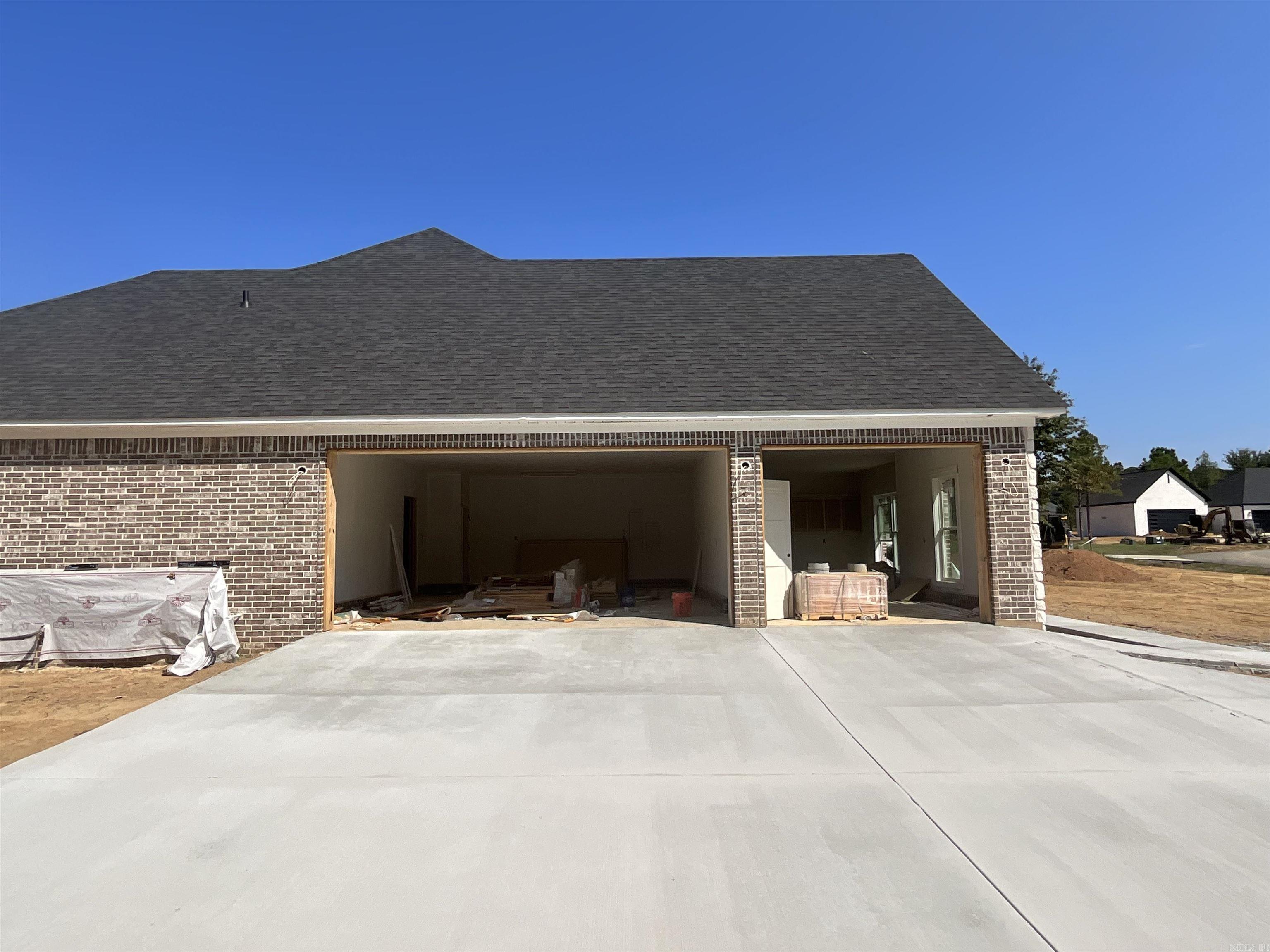 ULES WATSON PLACE - Residential