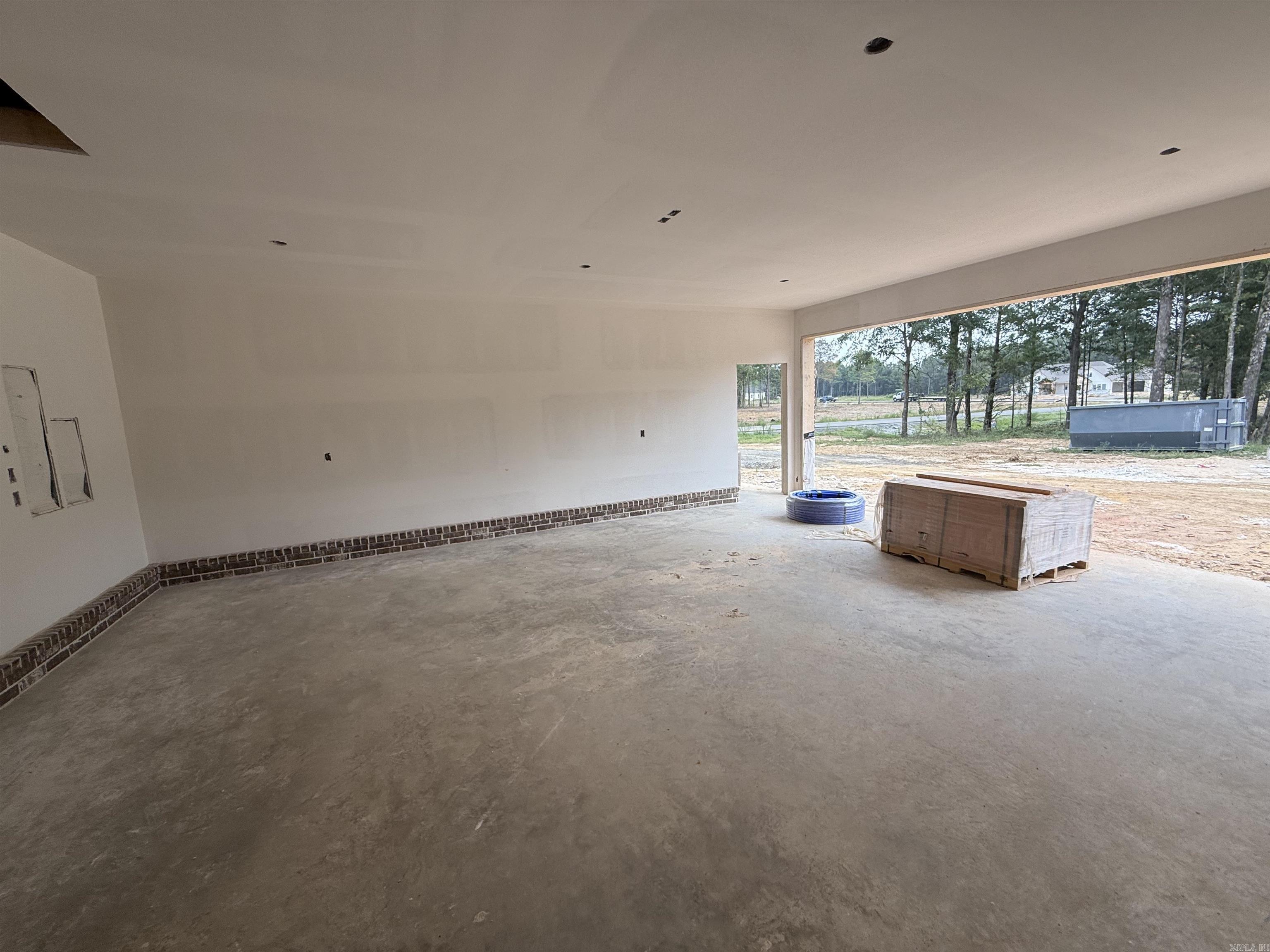ULES WATSON PLACE - Residential