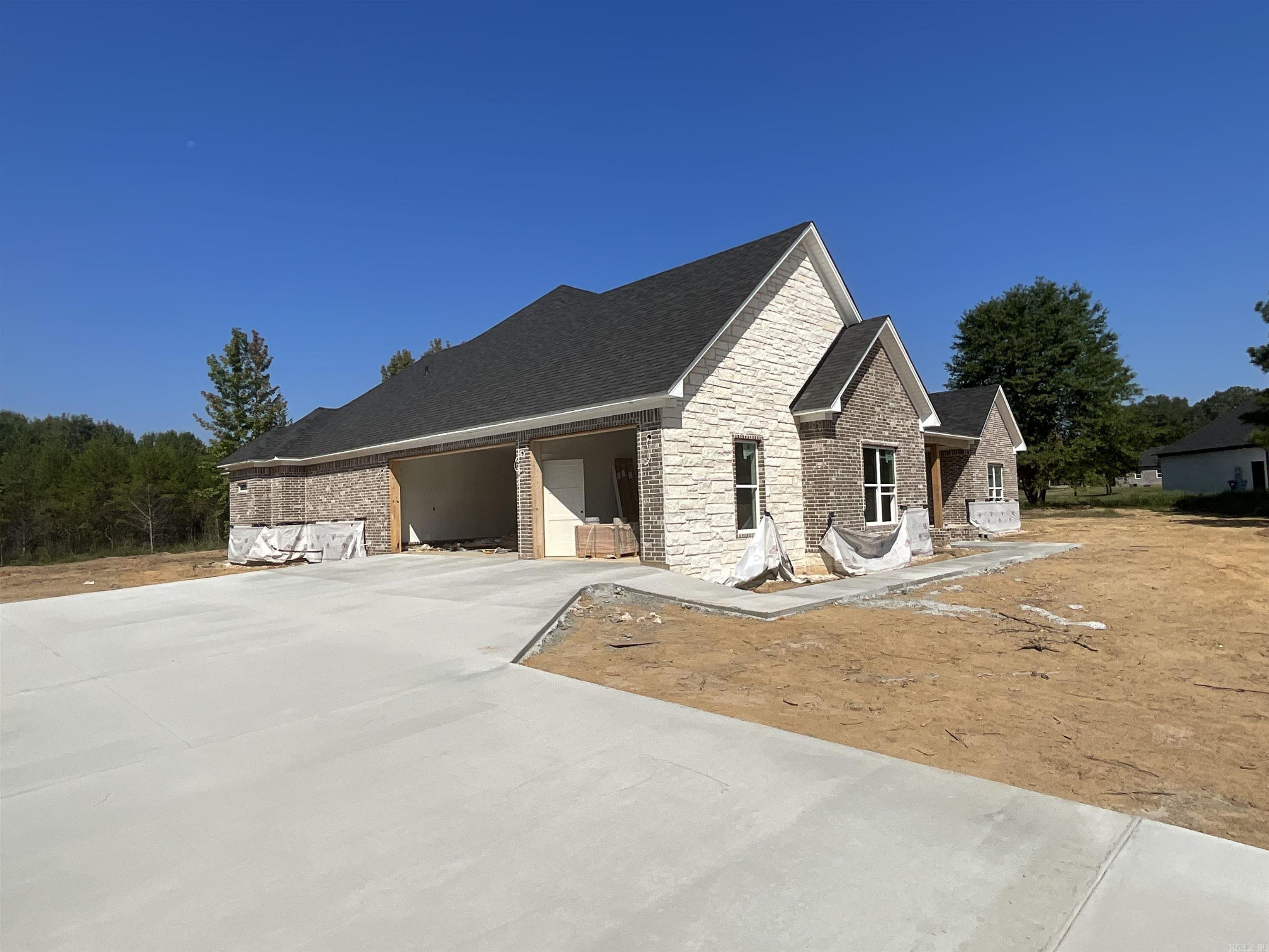 ULES WATSON PLACE - Residential
