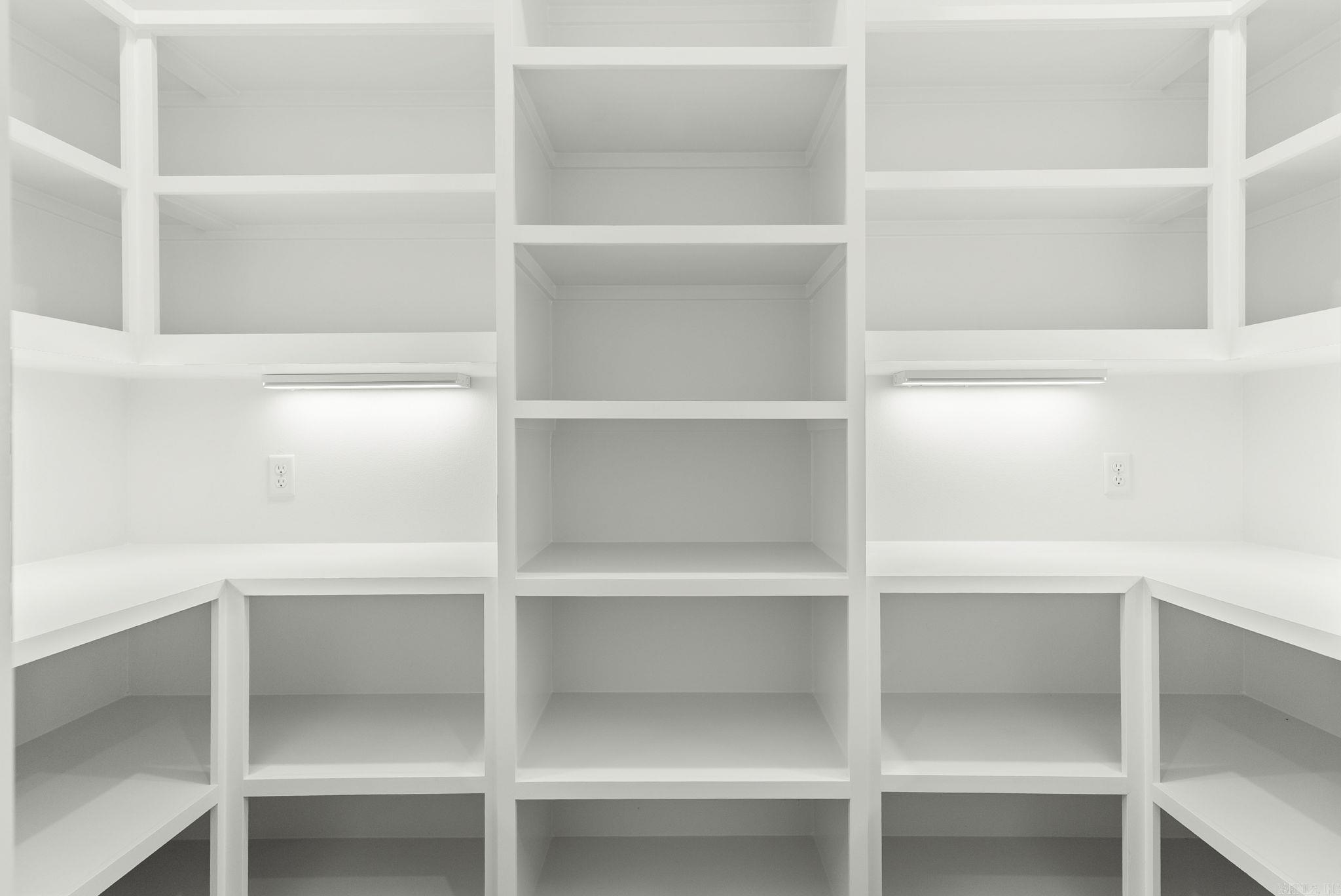 ULES WATSON PLACE - Residential