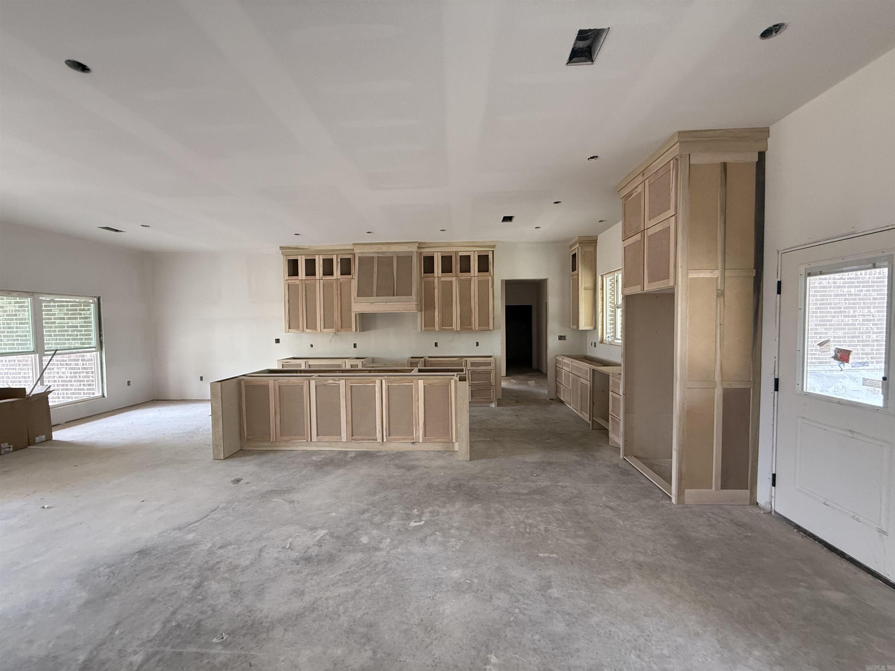 ULES WATSON PLACE - Residential