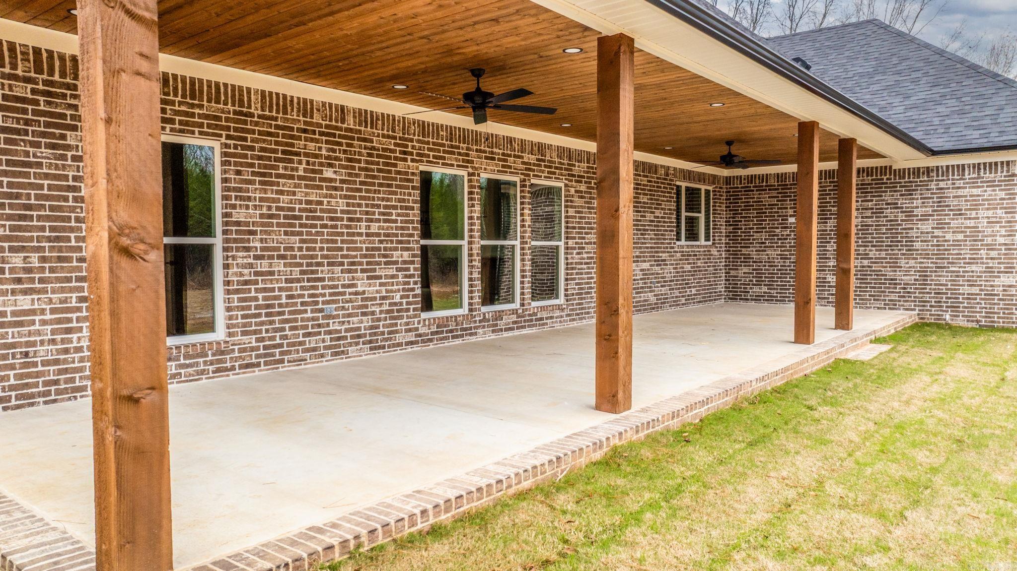 ULES WATSON PLACE - Residential