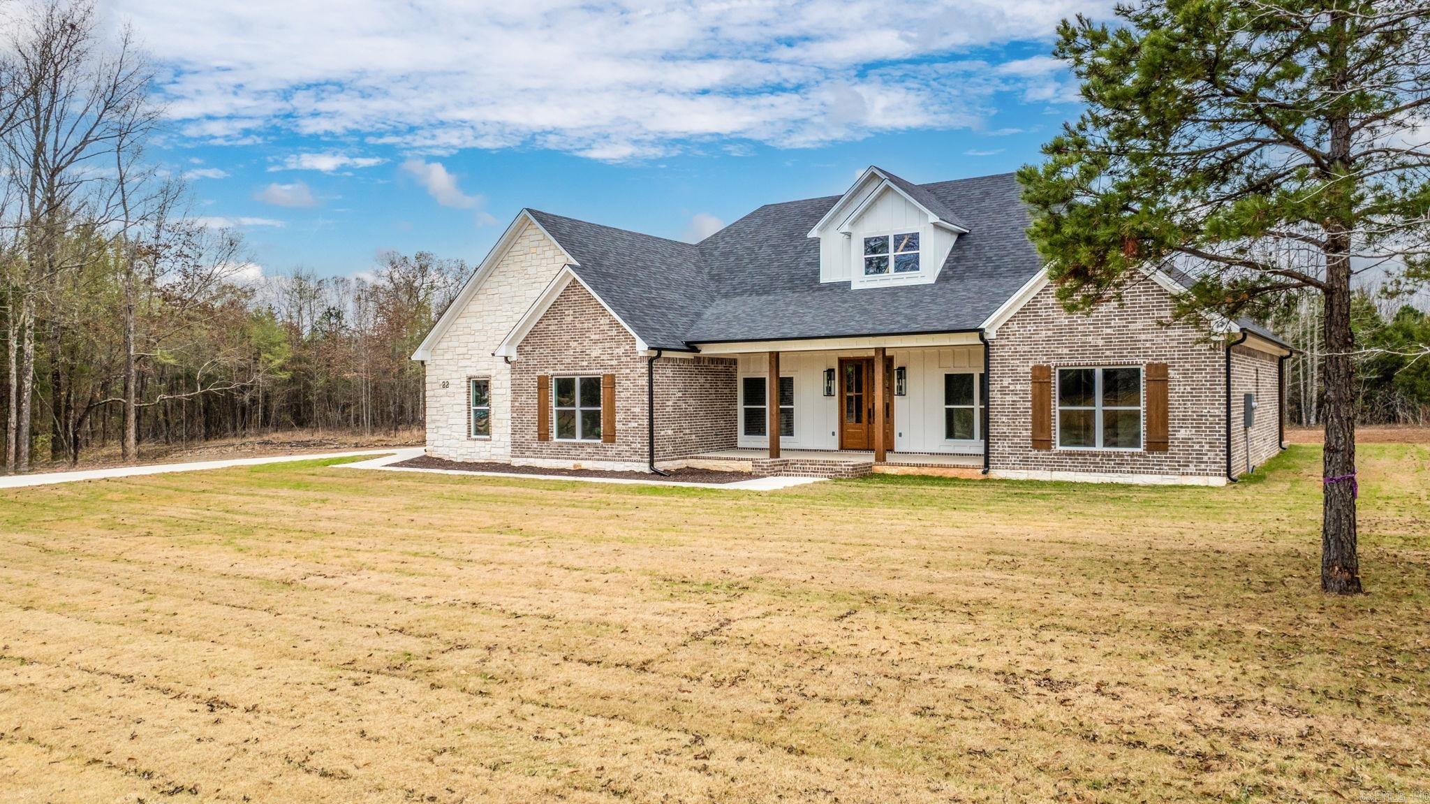 ULES WATSON PLACE - Residential