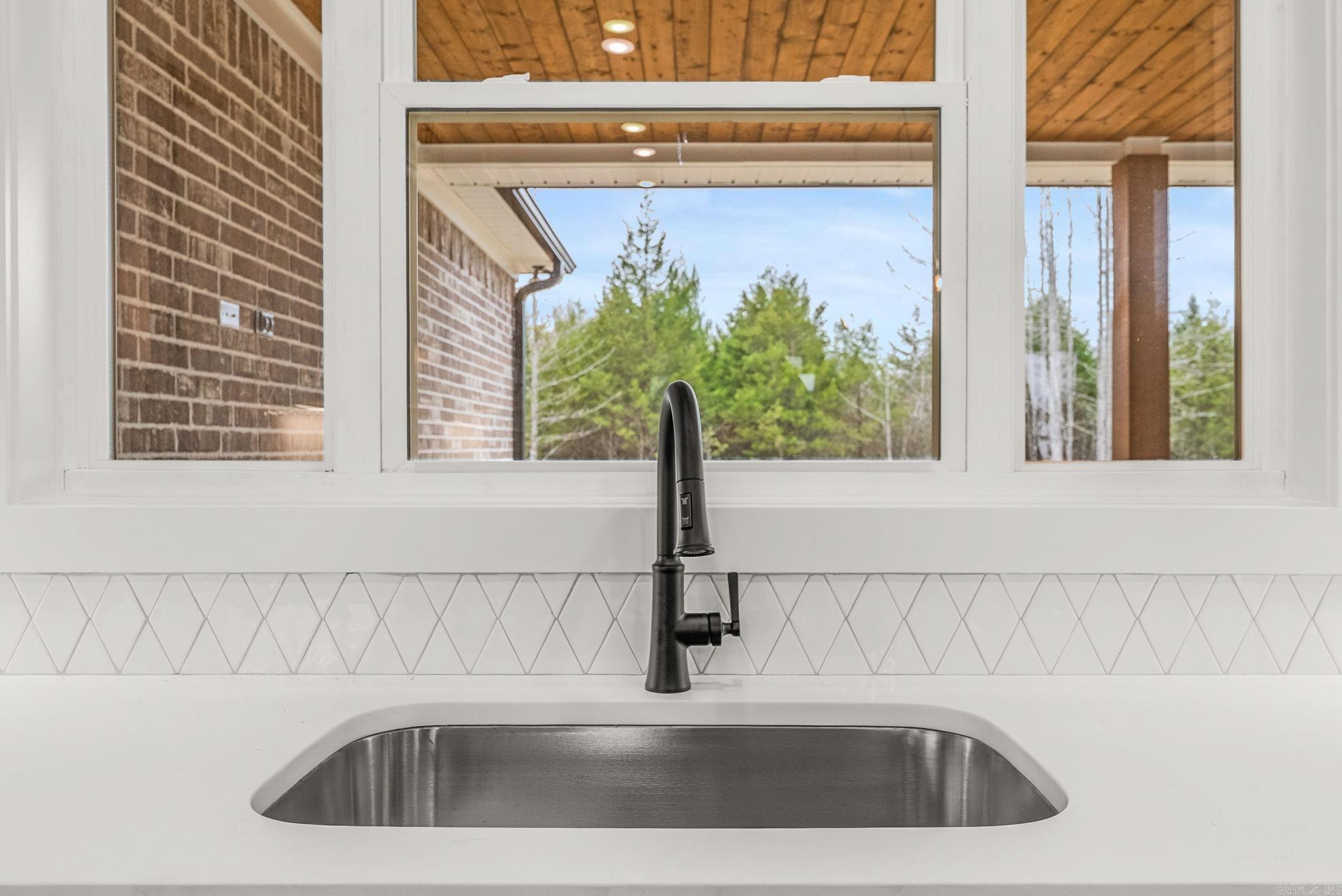 ULES WATSON PLACE - Residential